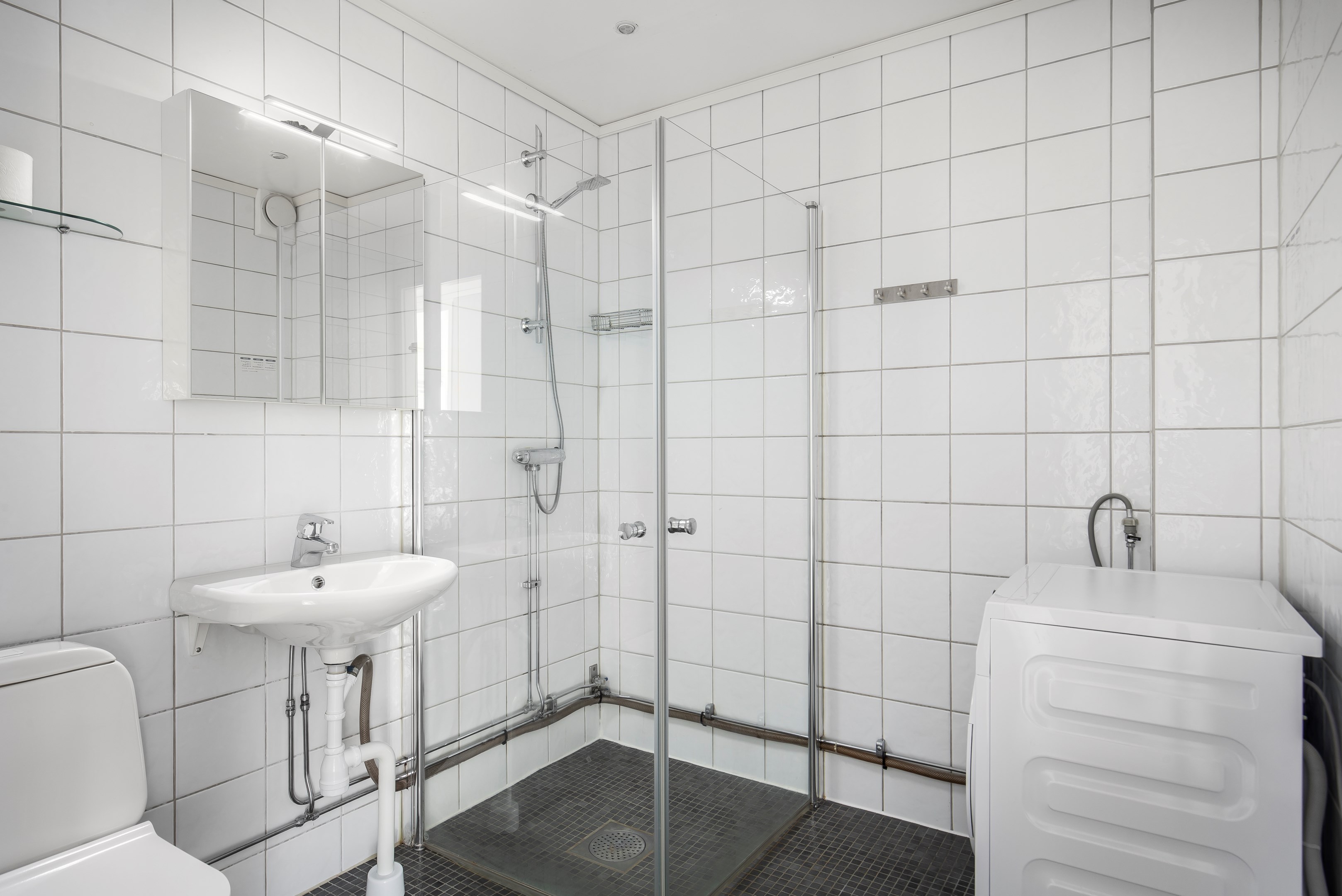 Bostadsbild från Hovvägen 30B, Såld i Hästhagen, Värmdö