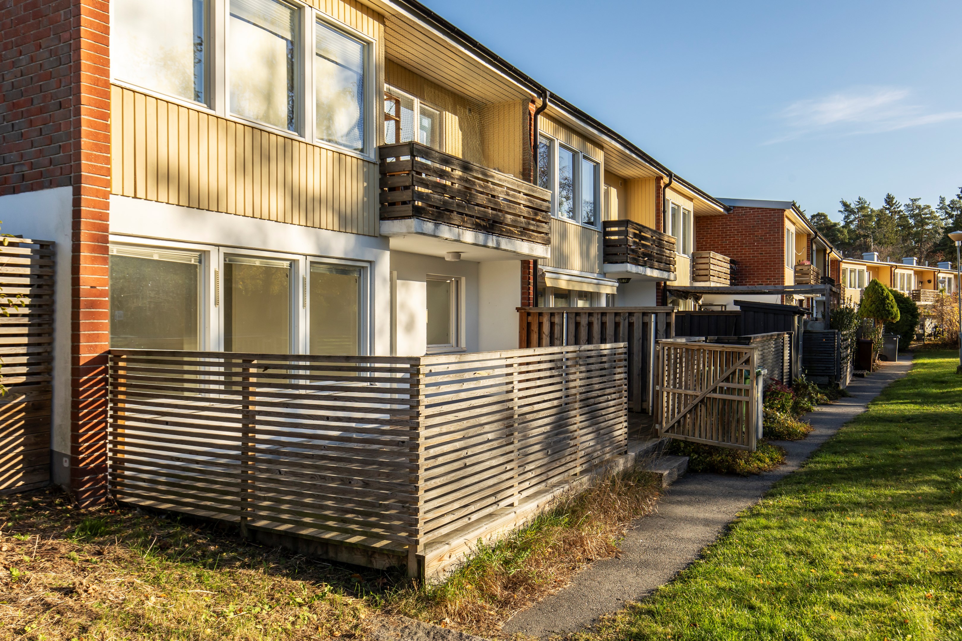 Bostadsbild från Hovvägen 30B, Såld i Hästhagen, Värmdö