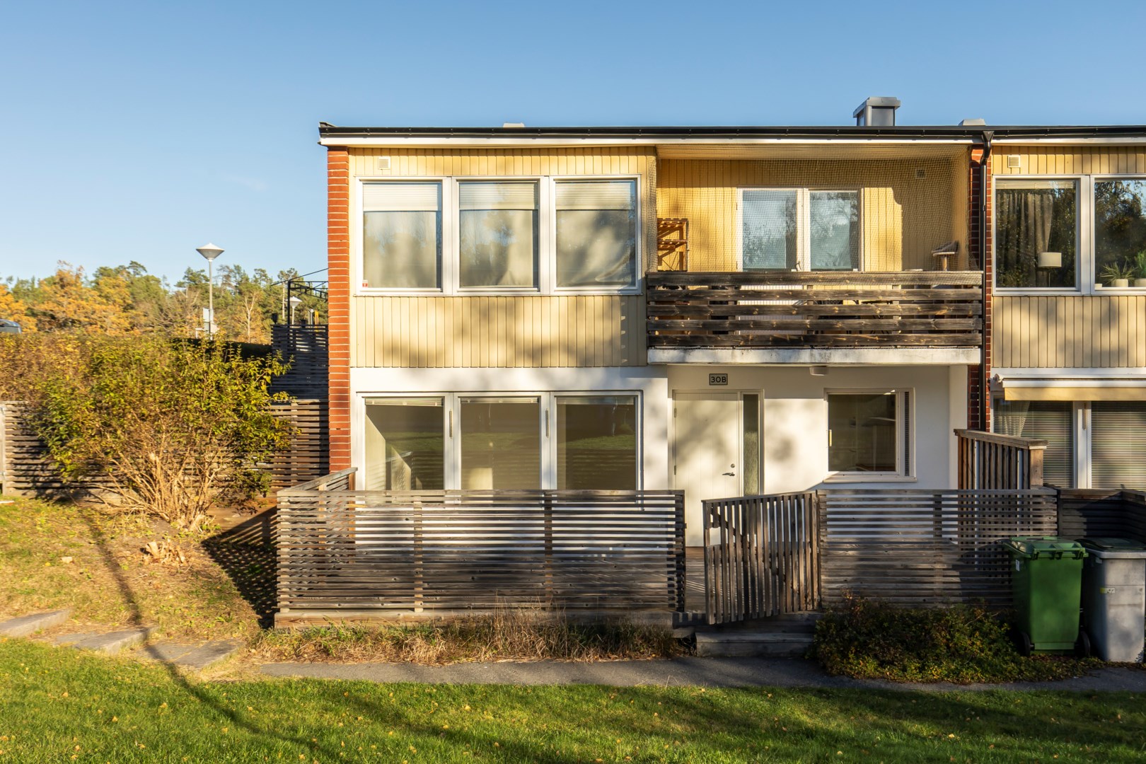 Bostadsbild från Hovvägen 30B, Såld i Hästhagen, Värmdö