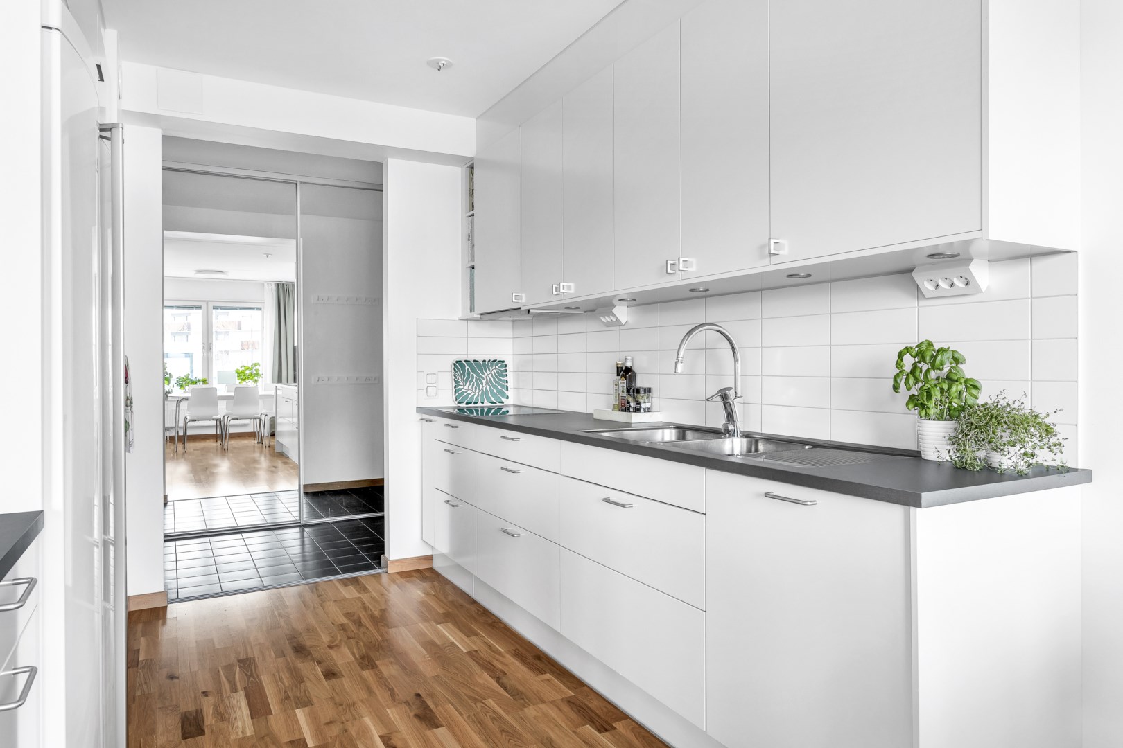 Bostadsbild från Magasinsgatan 9C, Såld i Kungsängen, Uppsala