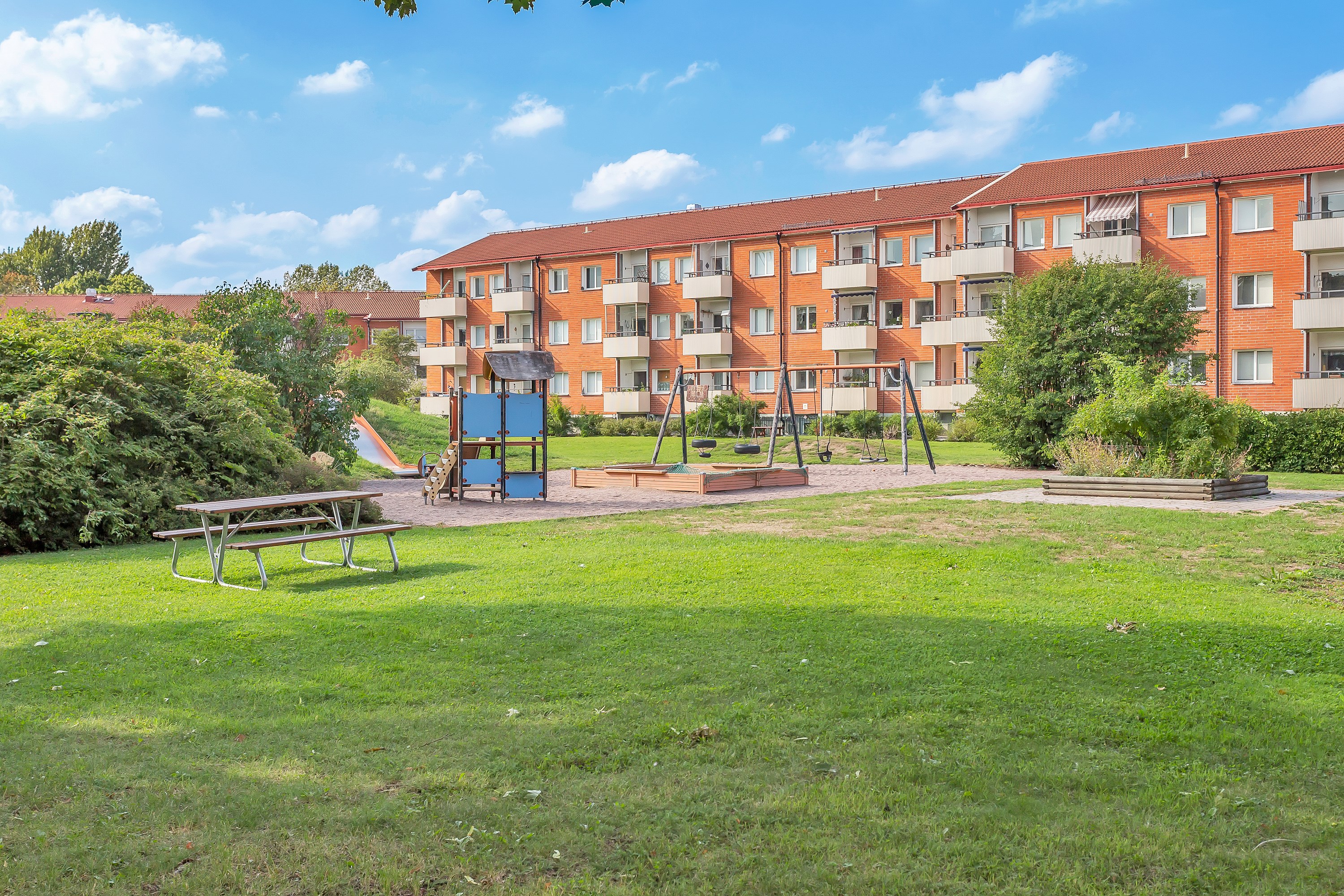 Bostadsbild från Årstagatan 20 D, Såld i Salabacke, Uppsala