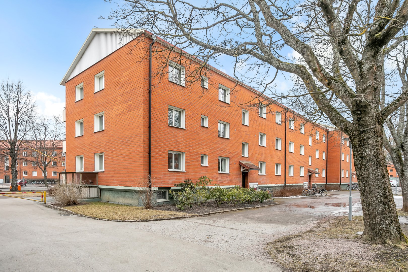 Bostadsbild från Årstagatan 20 D, Såld i Salabacke, Uppsala