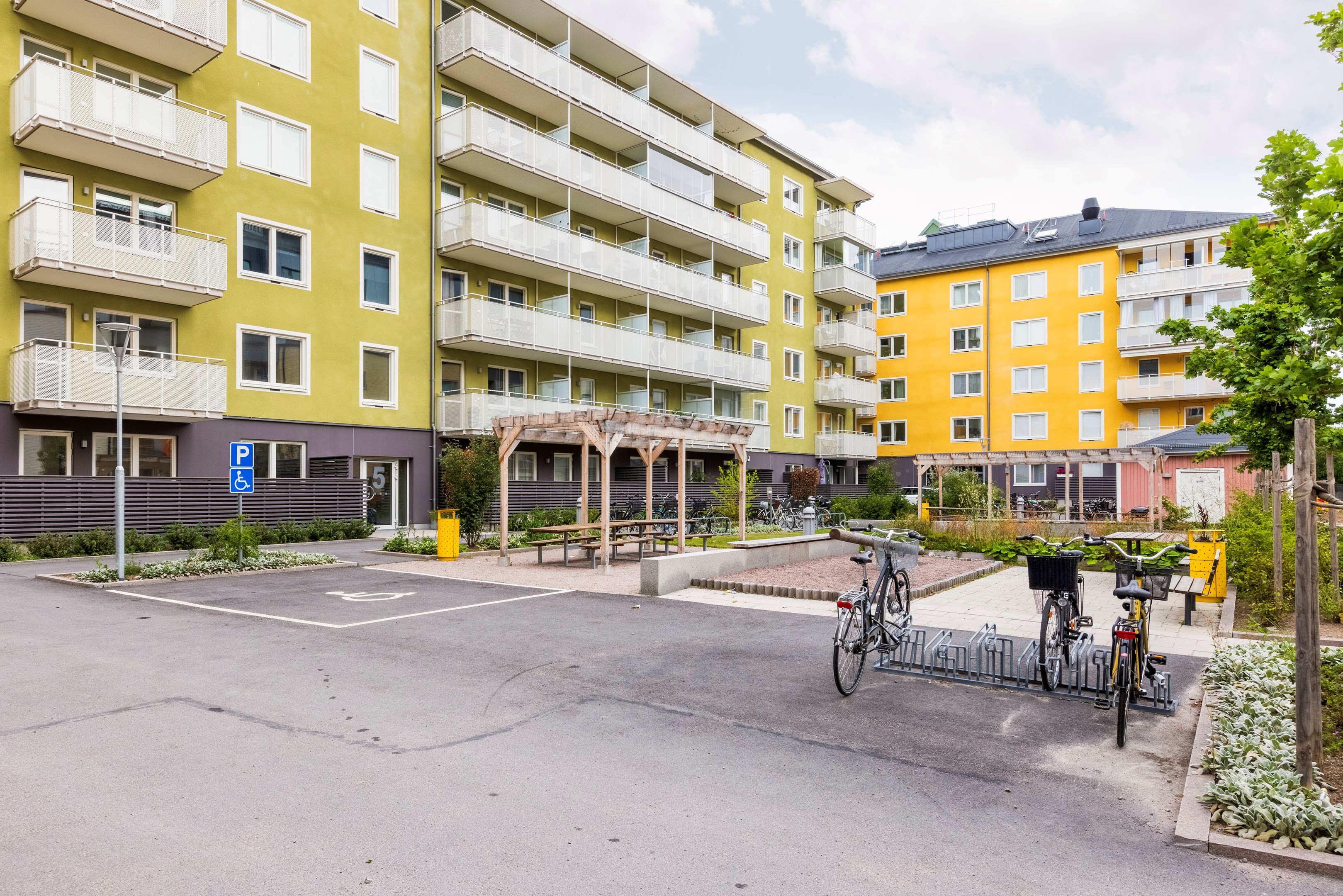 Bostadsbild från Kantorsgatan 3B, Till salu i Kapellgärdet, Uppsala