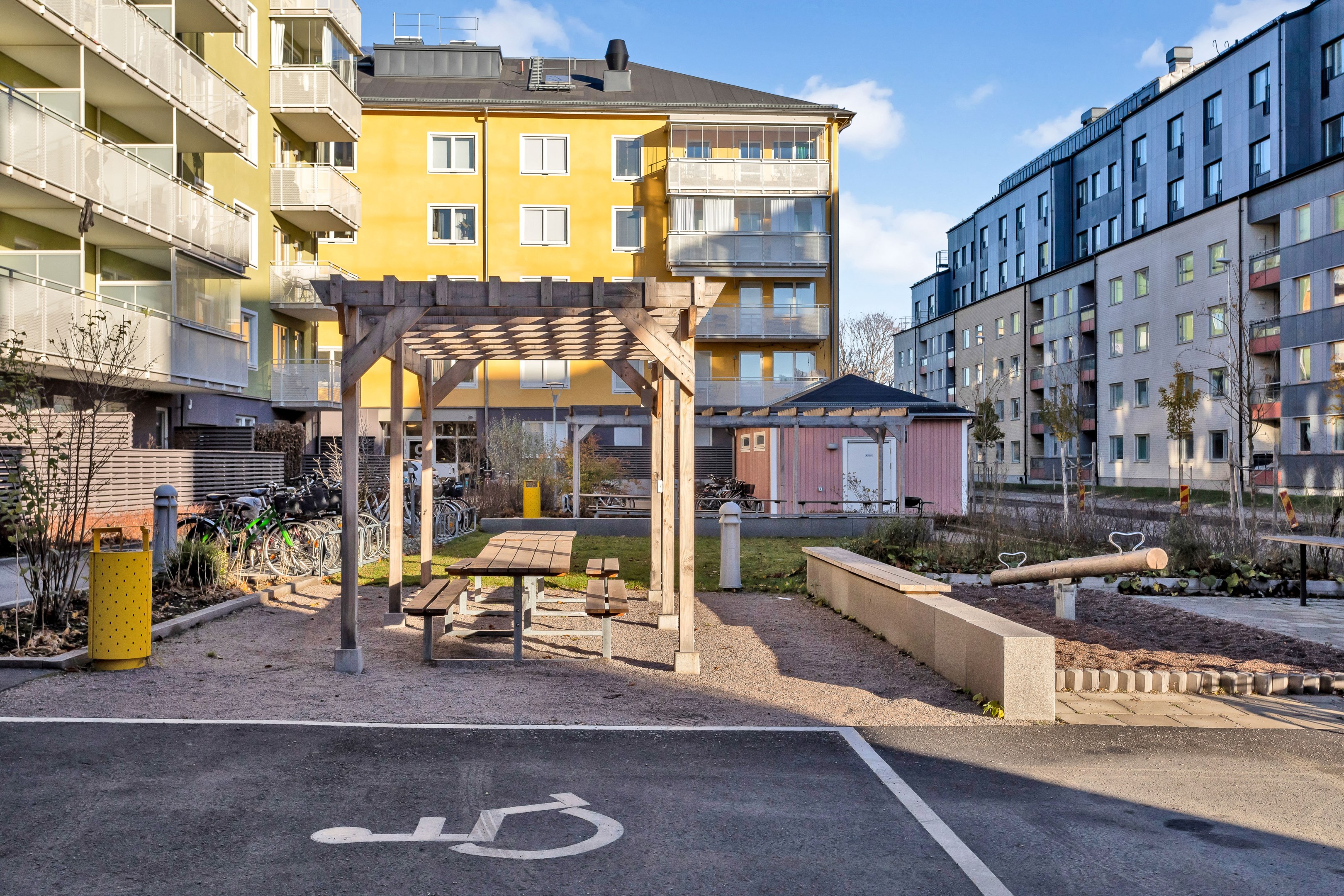 Bostadsbild från Kantorsgatan 3B, Till salu i Kapellgärdet, Uppsala