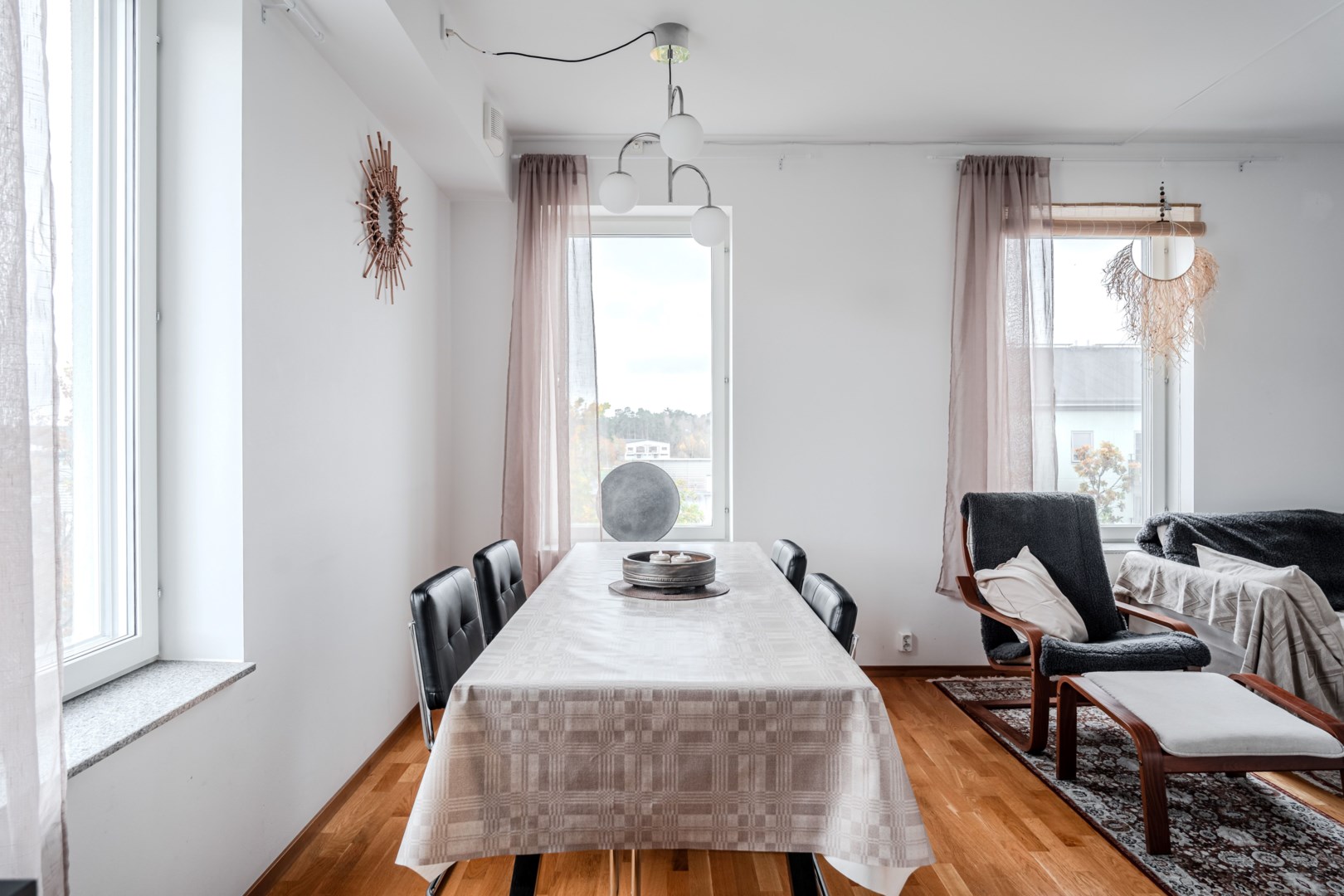 Bostadsbild från Herrhagsvägen 195, Såld i Herrhagen, Uppsala