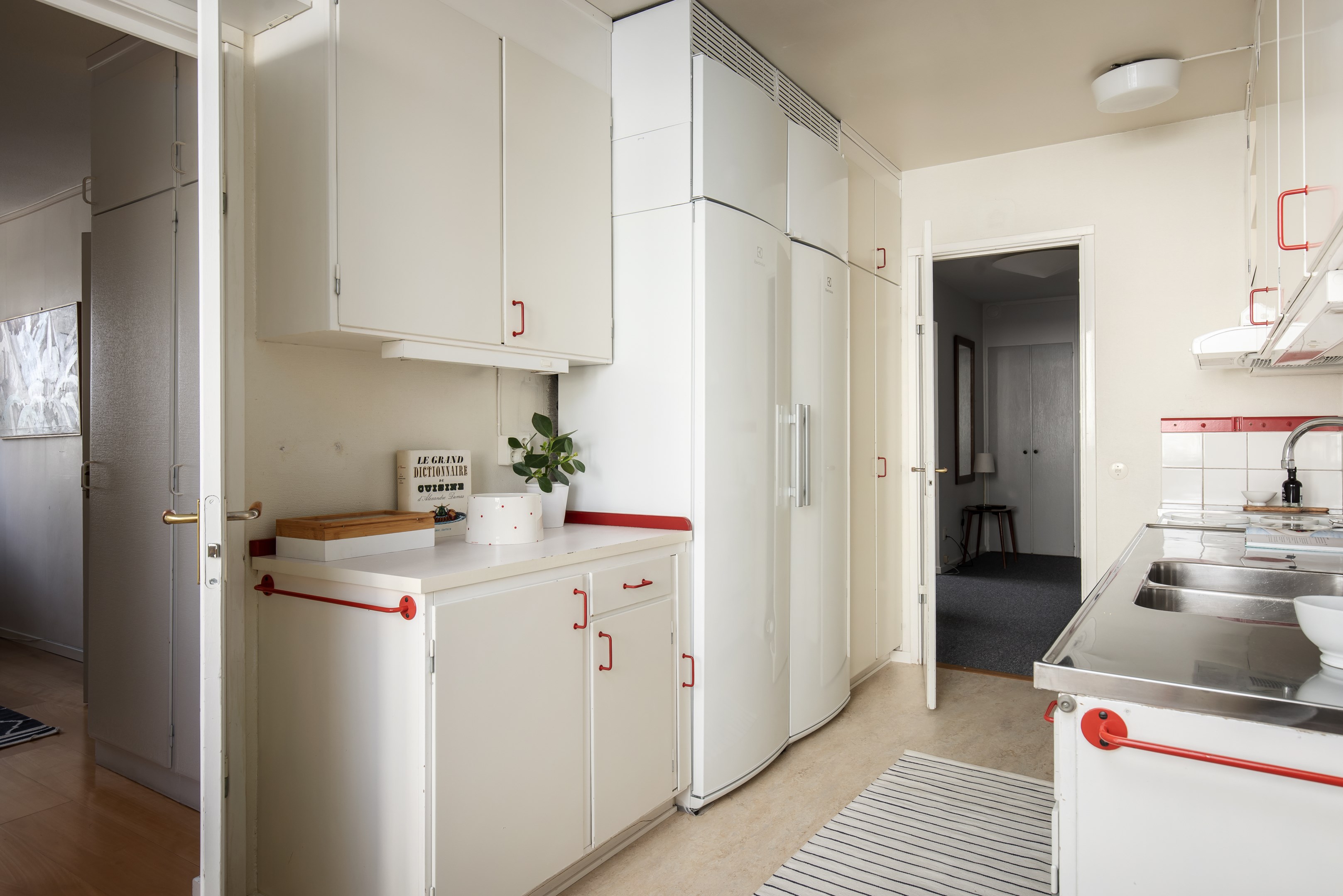 Bostadsbild från Gamla Värmdövägen 4, 6tr, Såld i Finntorp, Nacka