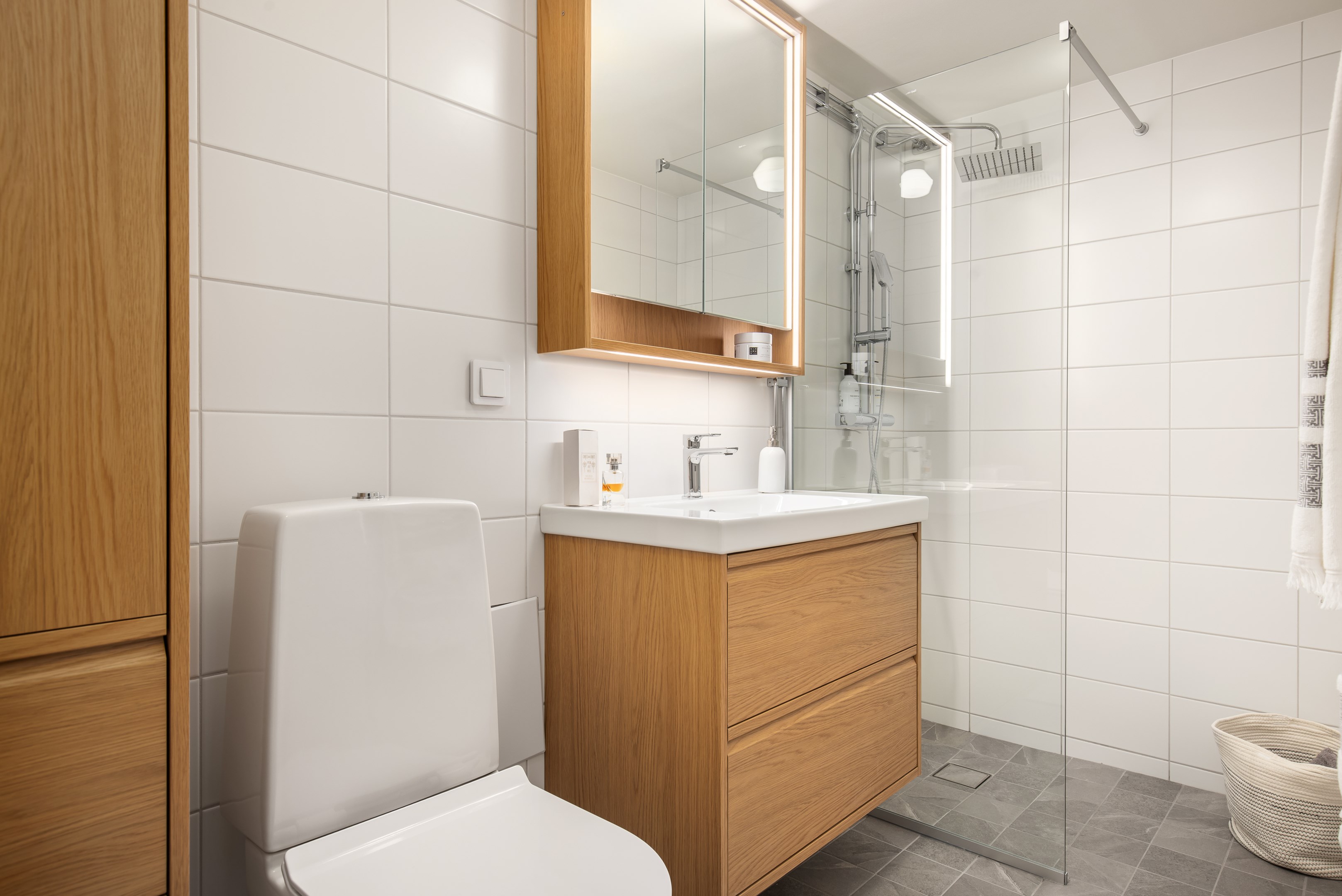 Bostadsbild från Gamla Värmdövägen 4, 6tr, Såld i Finntorp, Nacka