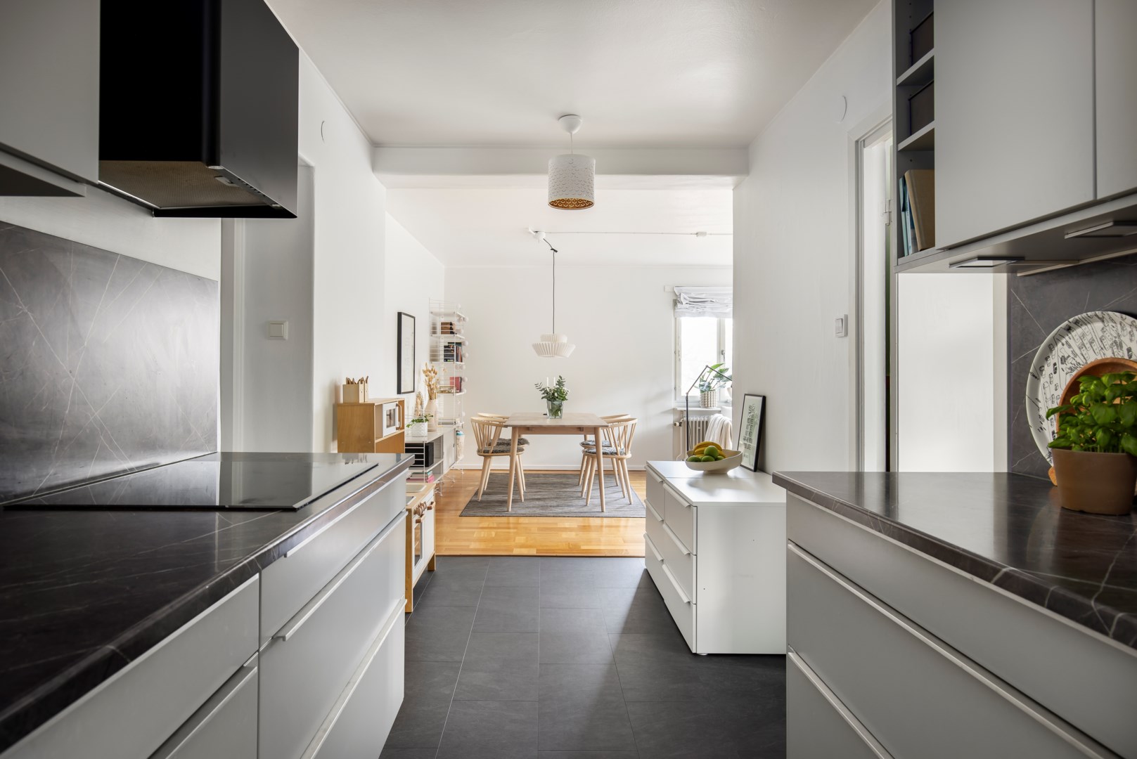 Bostadsbild från Beckasinvägen 33, Såld i Saltängen, Nacka