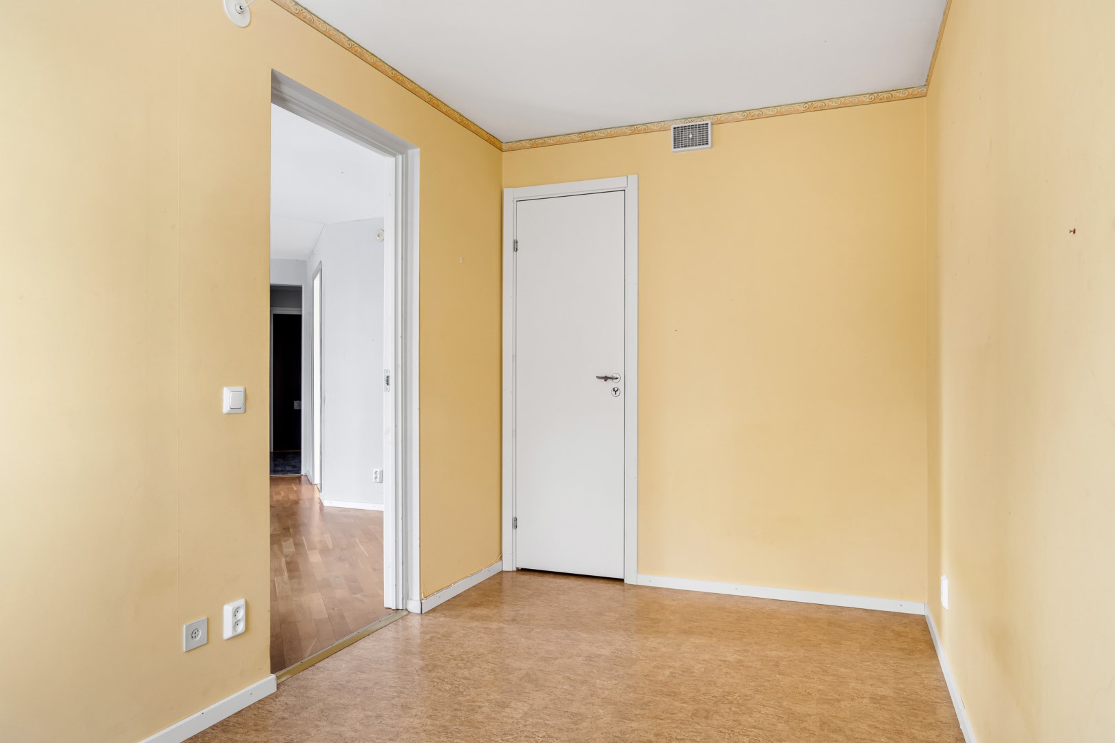 Bostadsbild från Eksätravägen 142, Såld i Södra Gottsunda, Uppsala