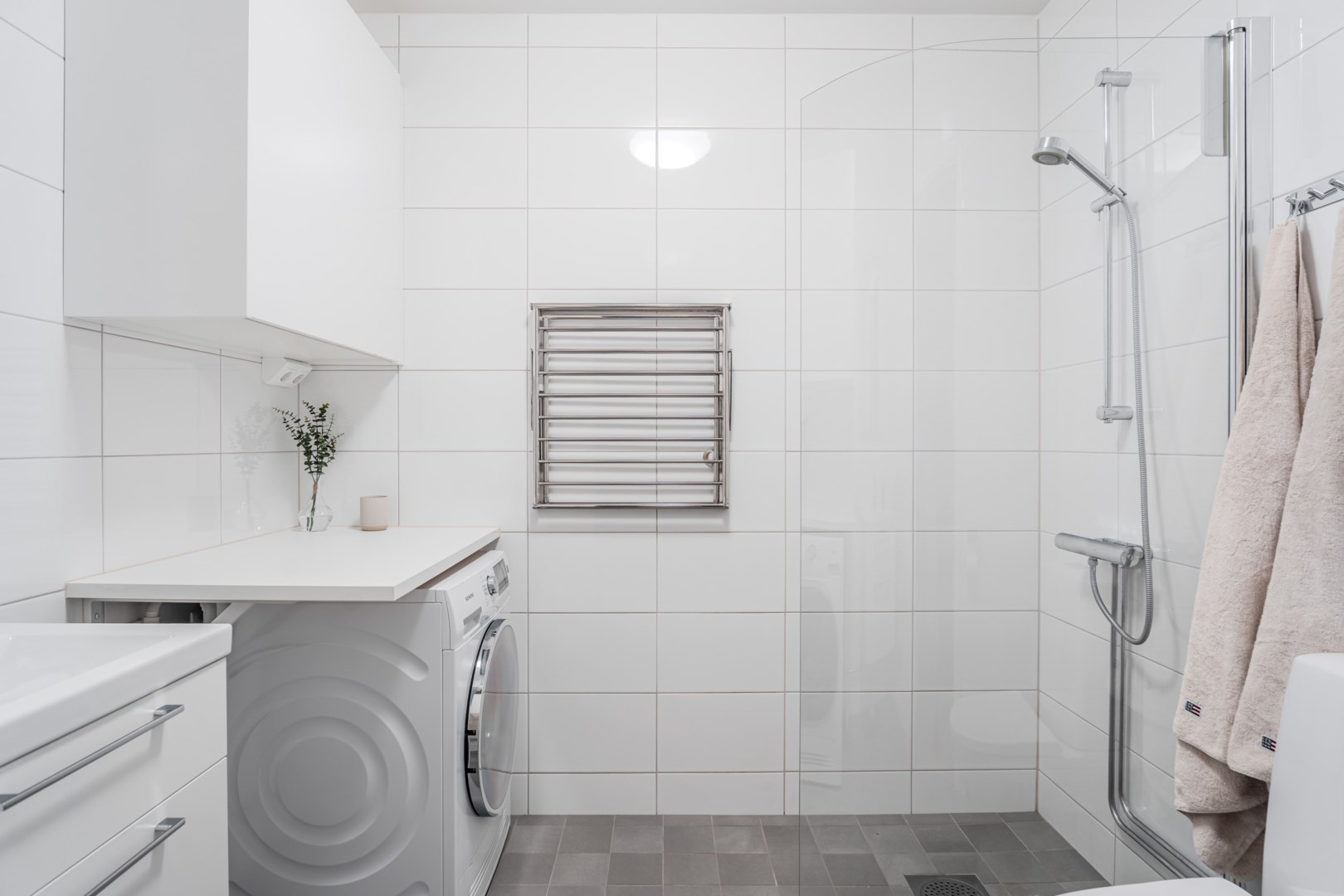 Bostadsbild från Ljusbärargatan 9, Såld i Kapellgärdet, Uppsala