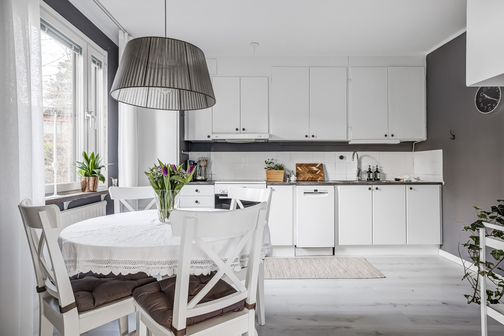 Bostadsbild från Karlsrogatan 81, Såld i Sommarro, Uppsala