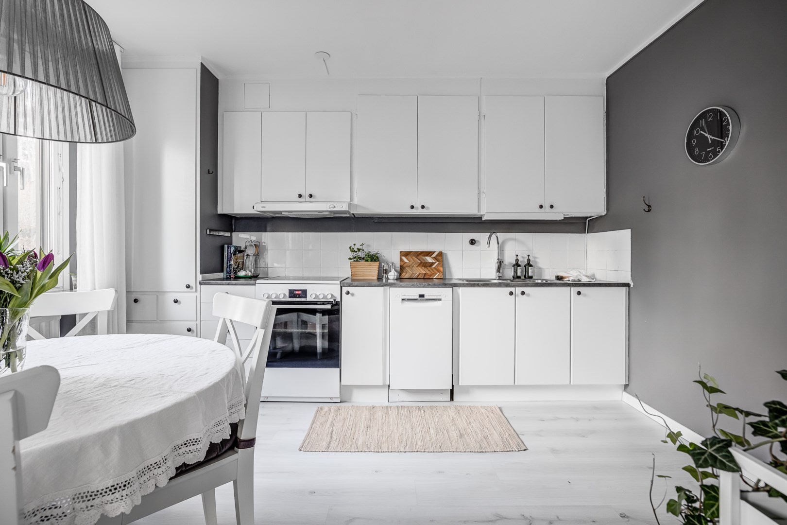 Bostadsbild från Karlsrogatan 81, Såld i Sommarro, Uppsala