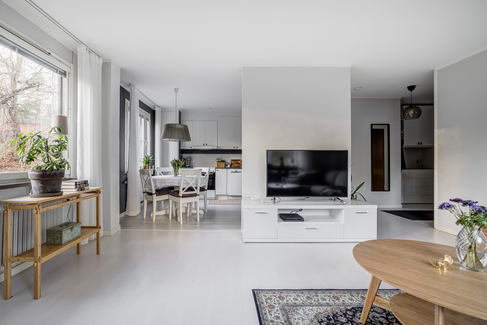 Bostadsbild från Karlsrogatan 81, Såld i Sommarro, Uppsala