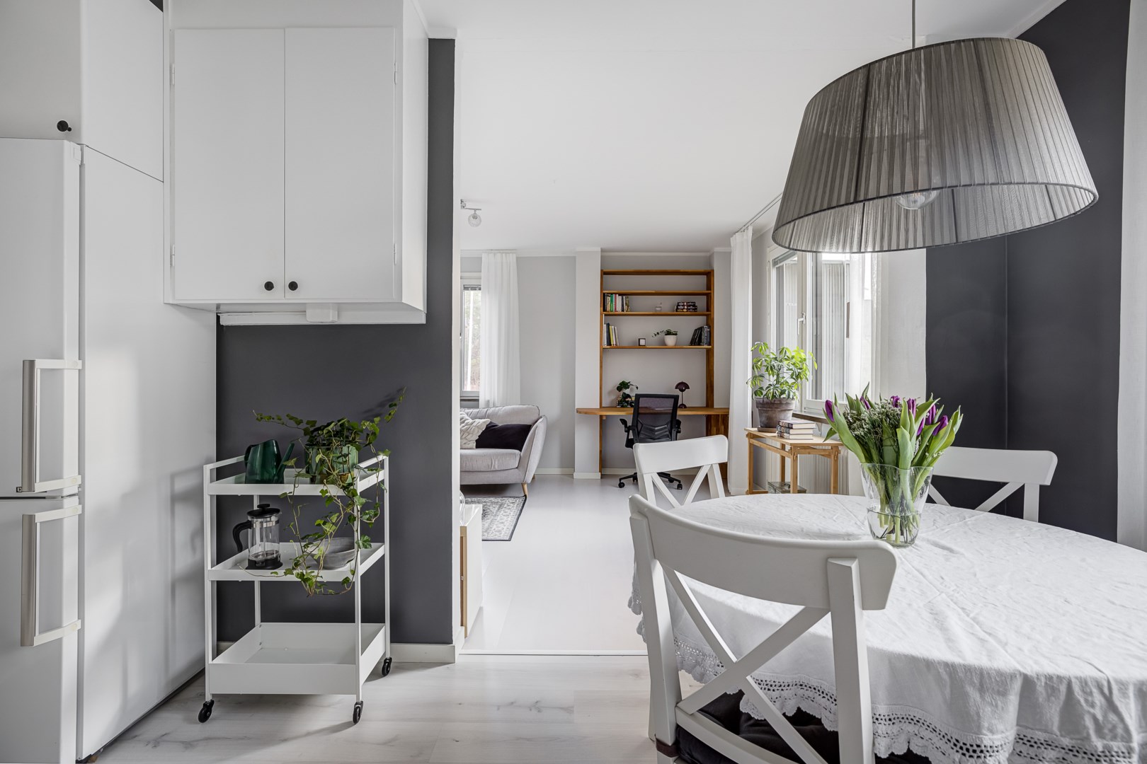 Bostadsbild från Karlsrogatan 81, Såld i Sommarro, Uppsala