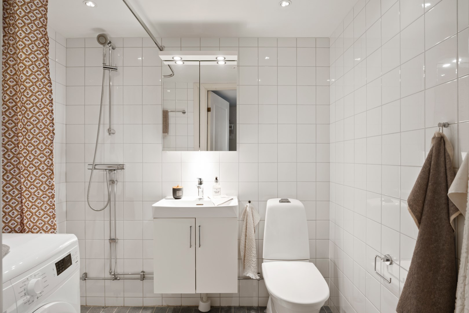 Bostadsbild från Ängsbacken 6, Såld i Björknäs, Nacka