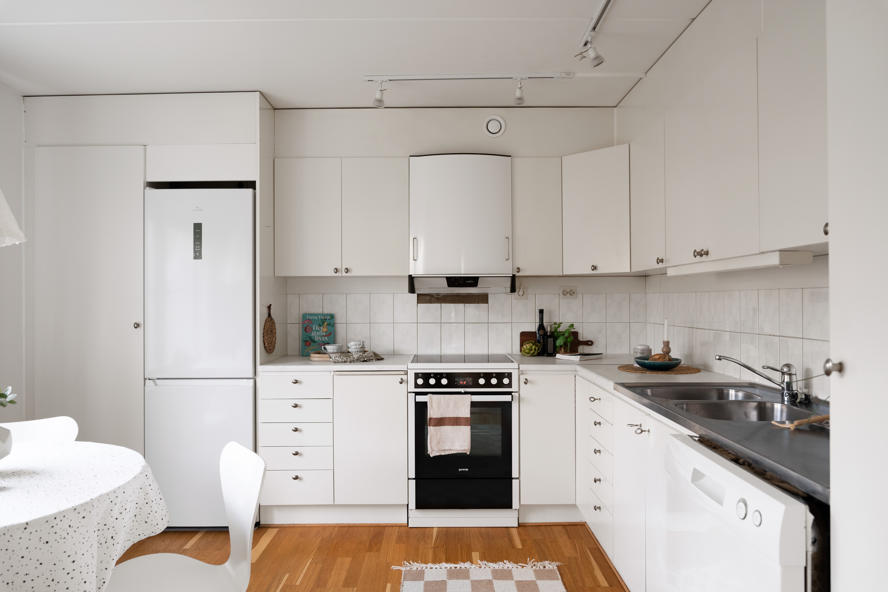 Bostadsbild från Ängsbacken 6, Såld i Björknäs, Nacka