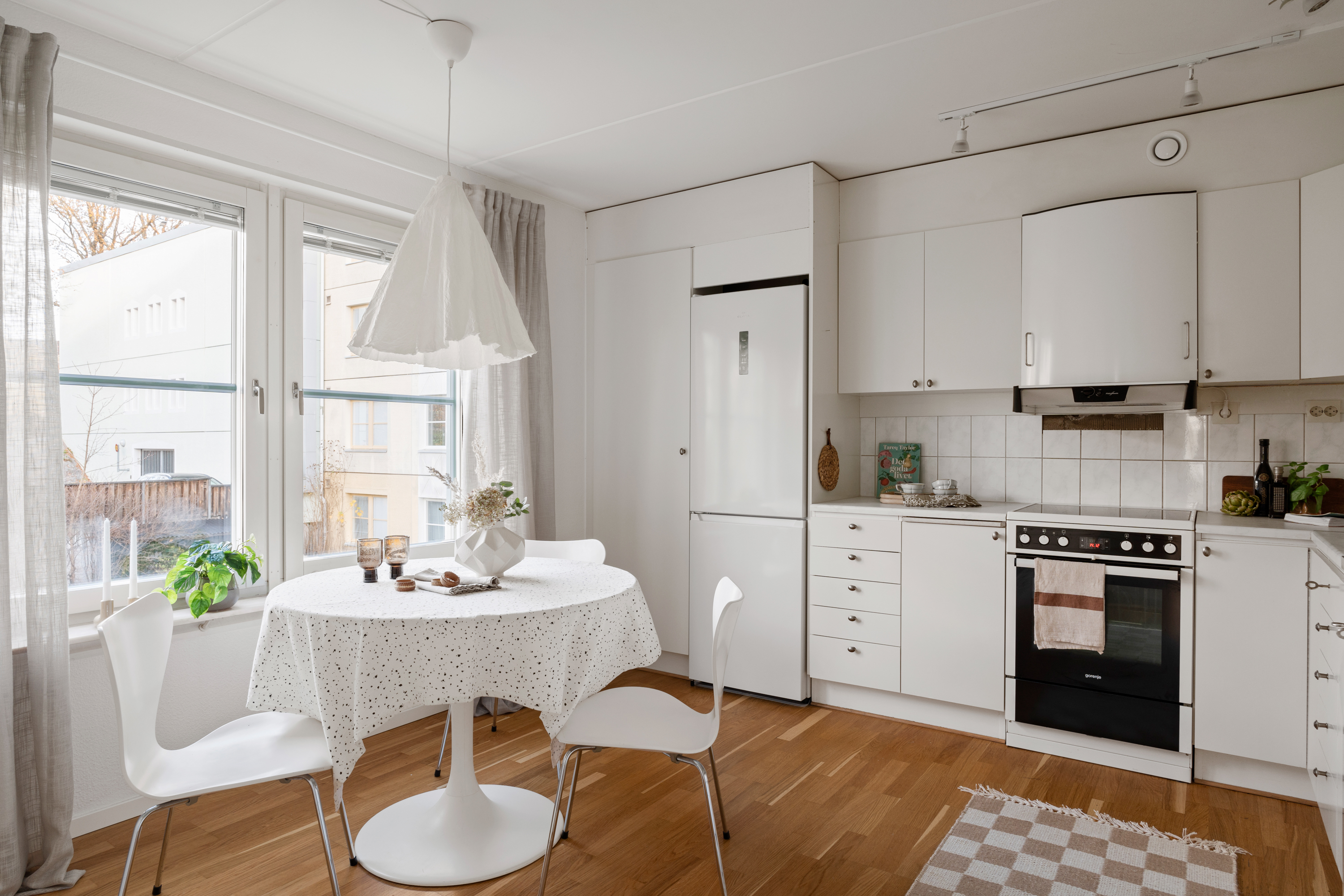 Bostadsbild från Ängsbacken 6, Såld i Björknäs, Nacka