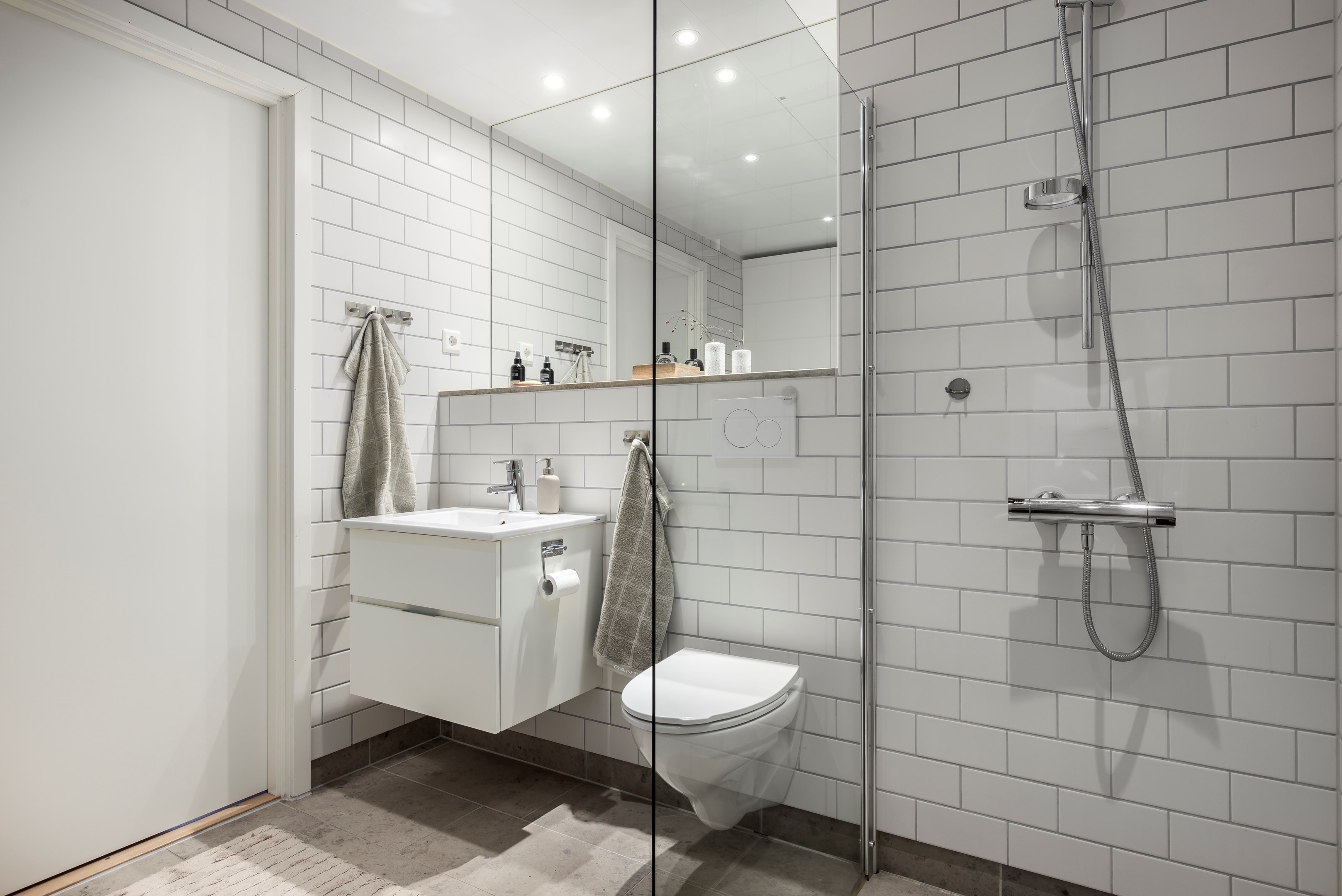 Bostadsbild från Tollare Ängsväg 28, Såld i Tollare, Nacka