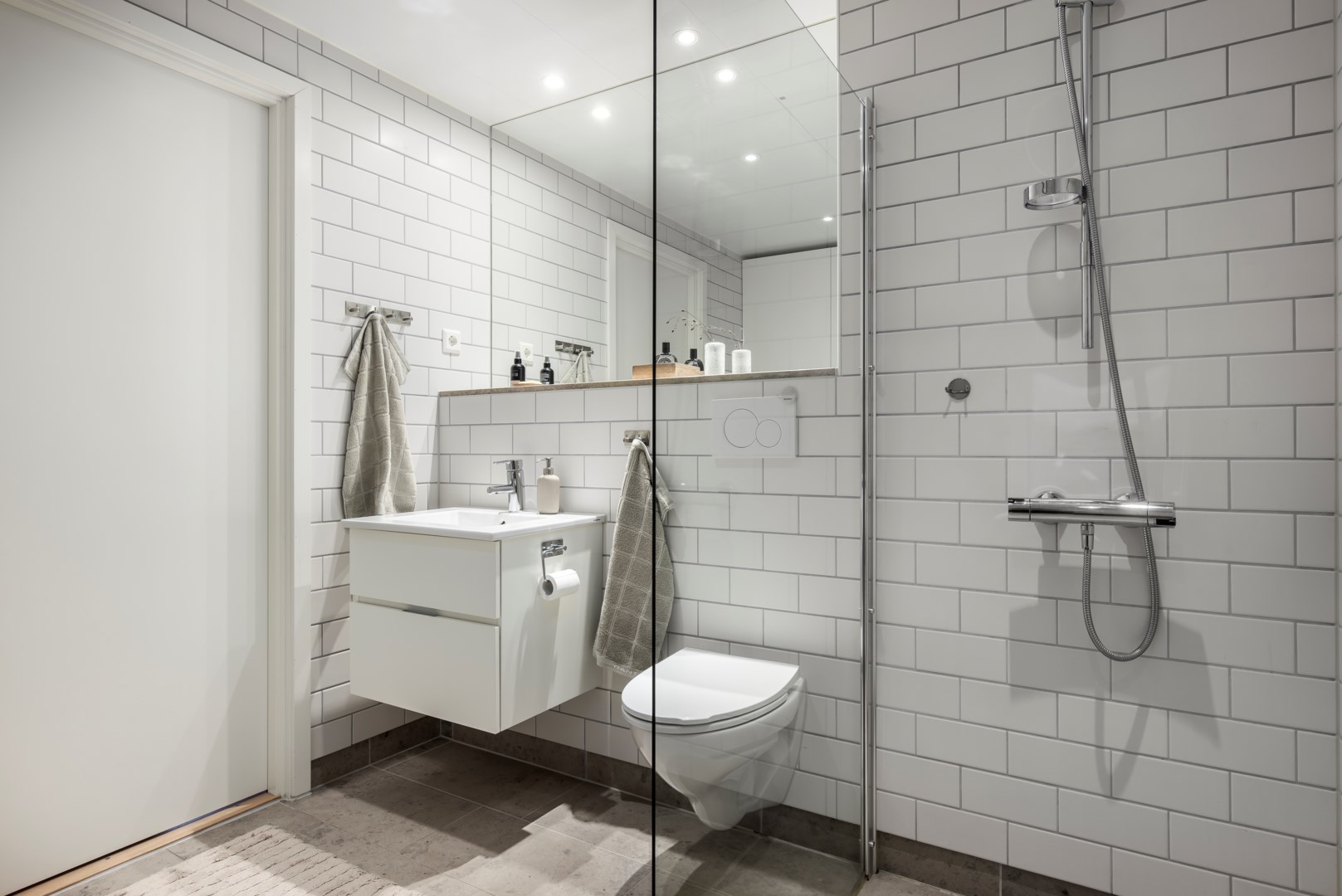 Bostadsbild från Tollare Ängsväg 28, Såld i Tollare, Nacka