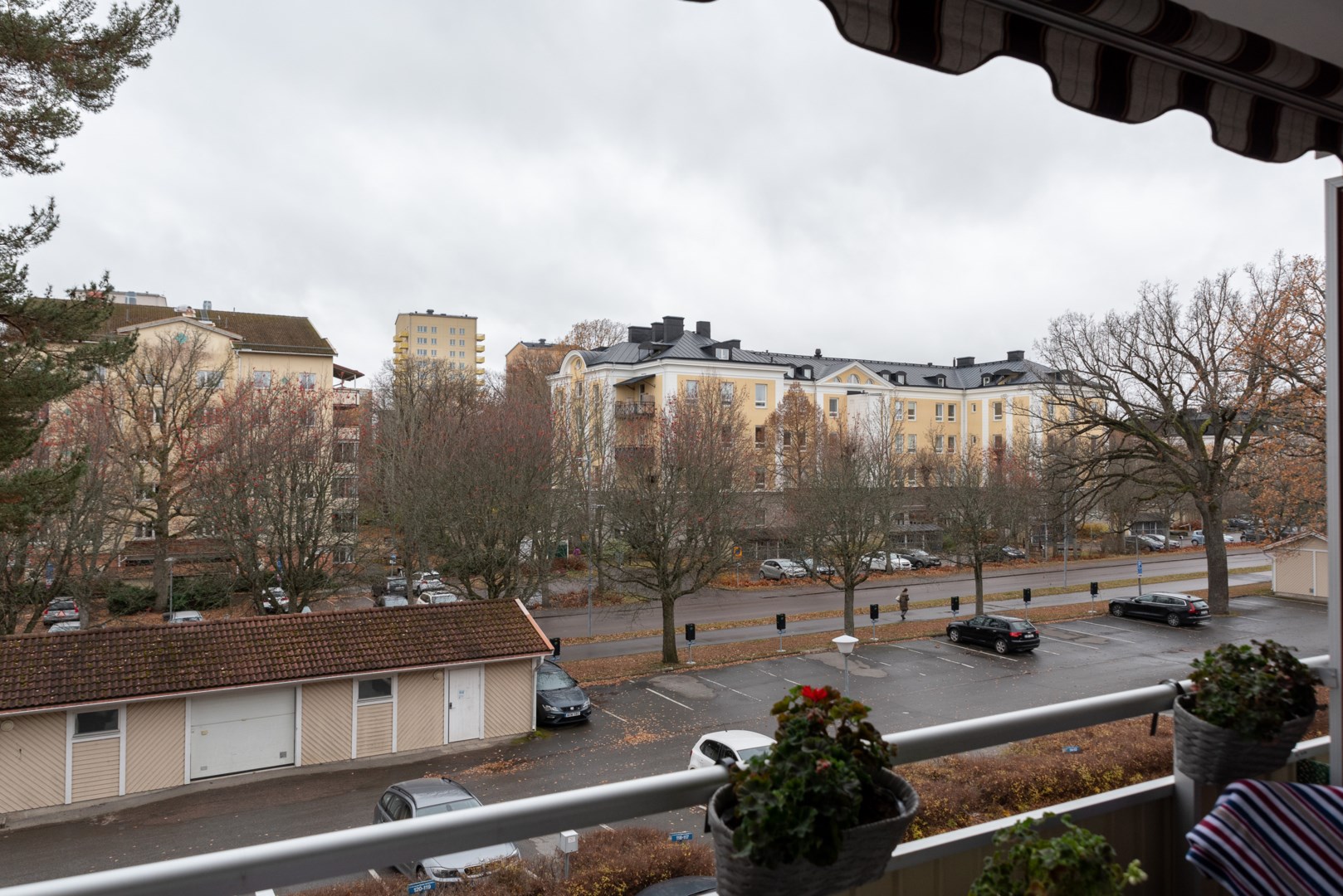 Bostadsbild från Kaserngatan 37, Såld i Viksäng, Västerås