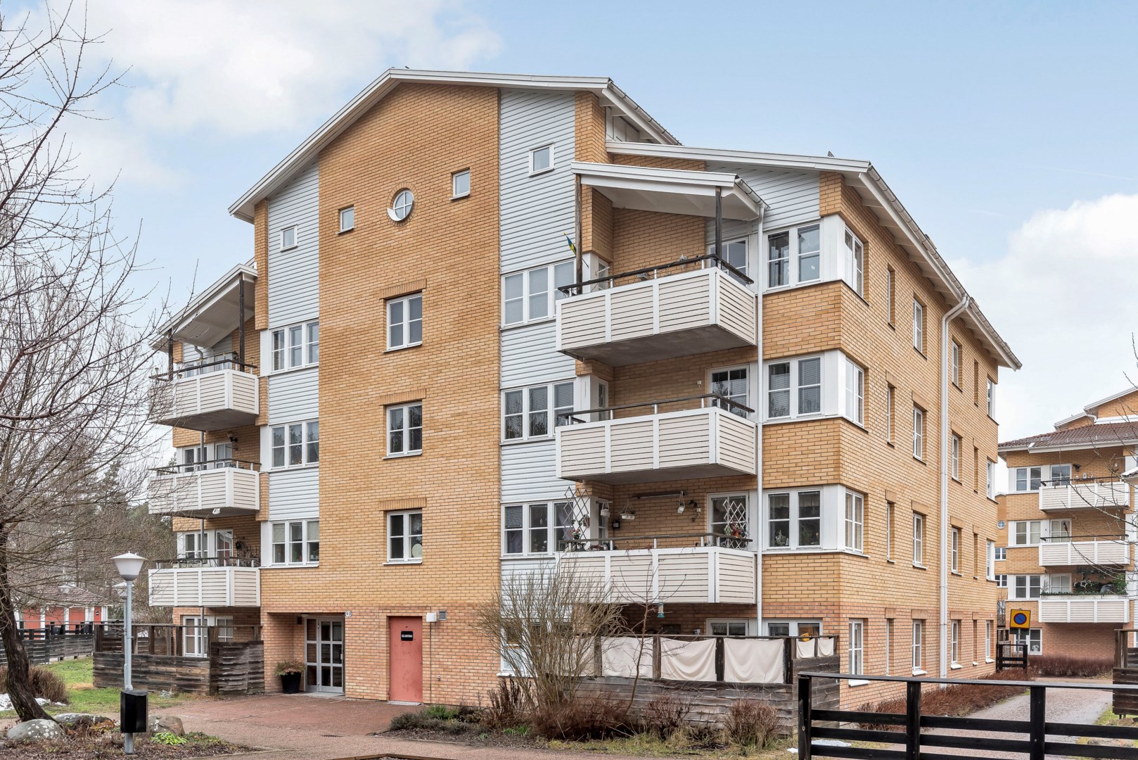 Bostadsbild från Västgötaresan 93, Kommande i Sävja, Uppsala