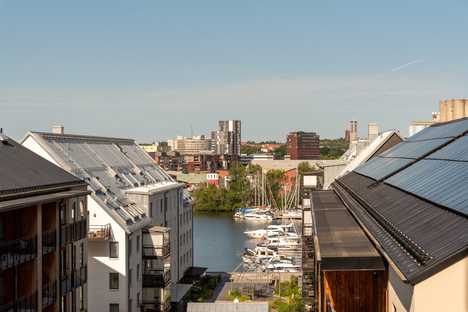 Bostadsbild från Poseidongatan 13, Till salu i Öster Mälarstrand, Västerås