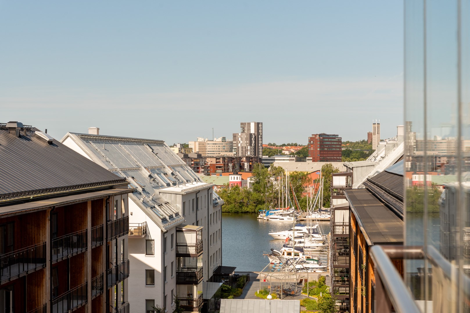 Bostadsbild från Poseidongatan 13, Till salu i Öster Mälarstrand, Västerås