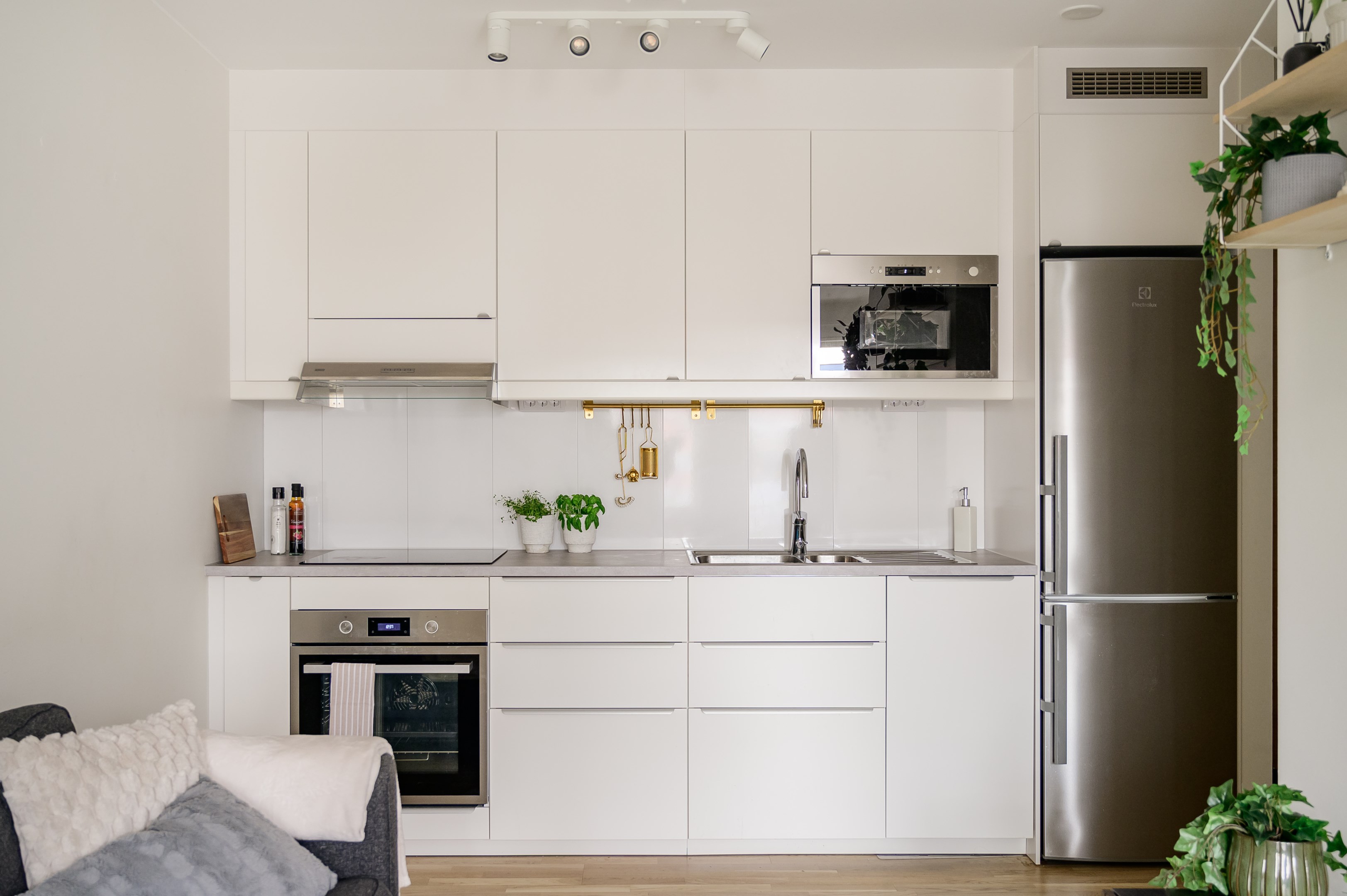 Stilrent & optimalt planerat kök.