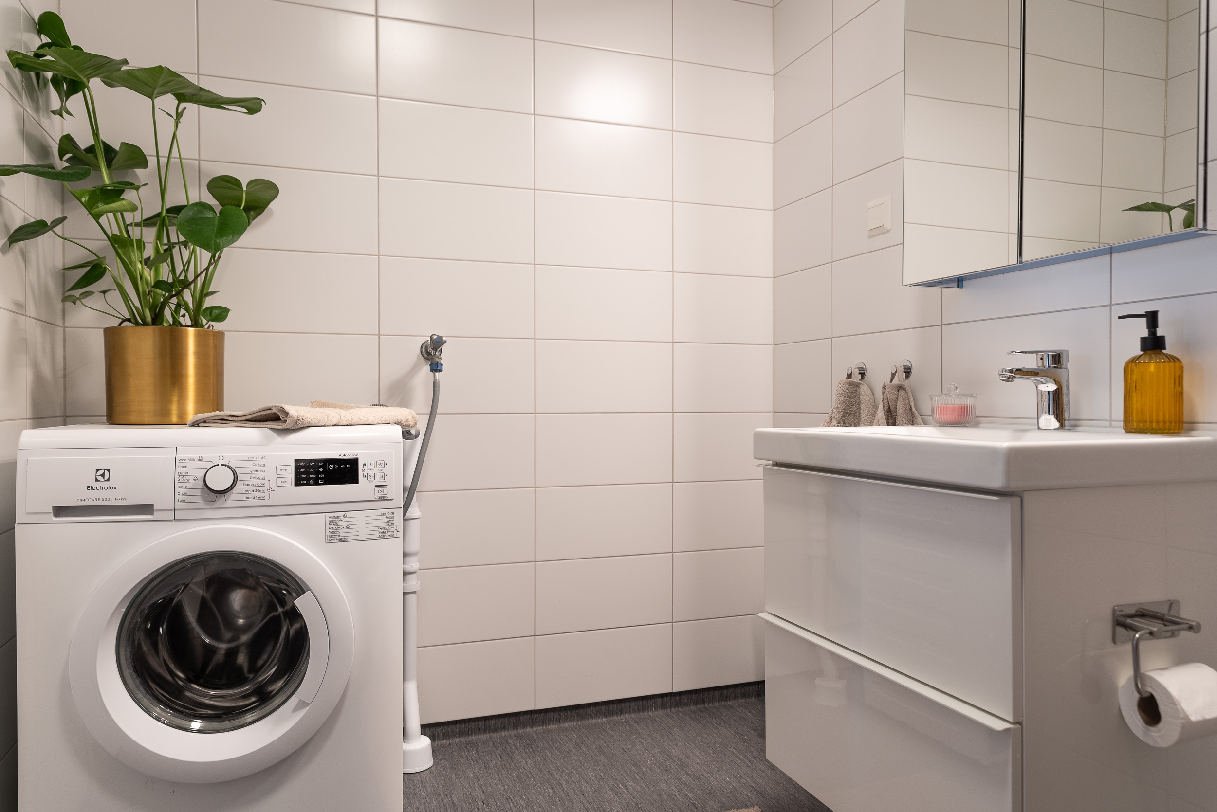 Bostadsbild från Rubingatan 20, Till salu i Bäckby, Västerås