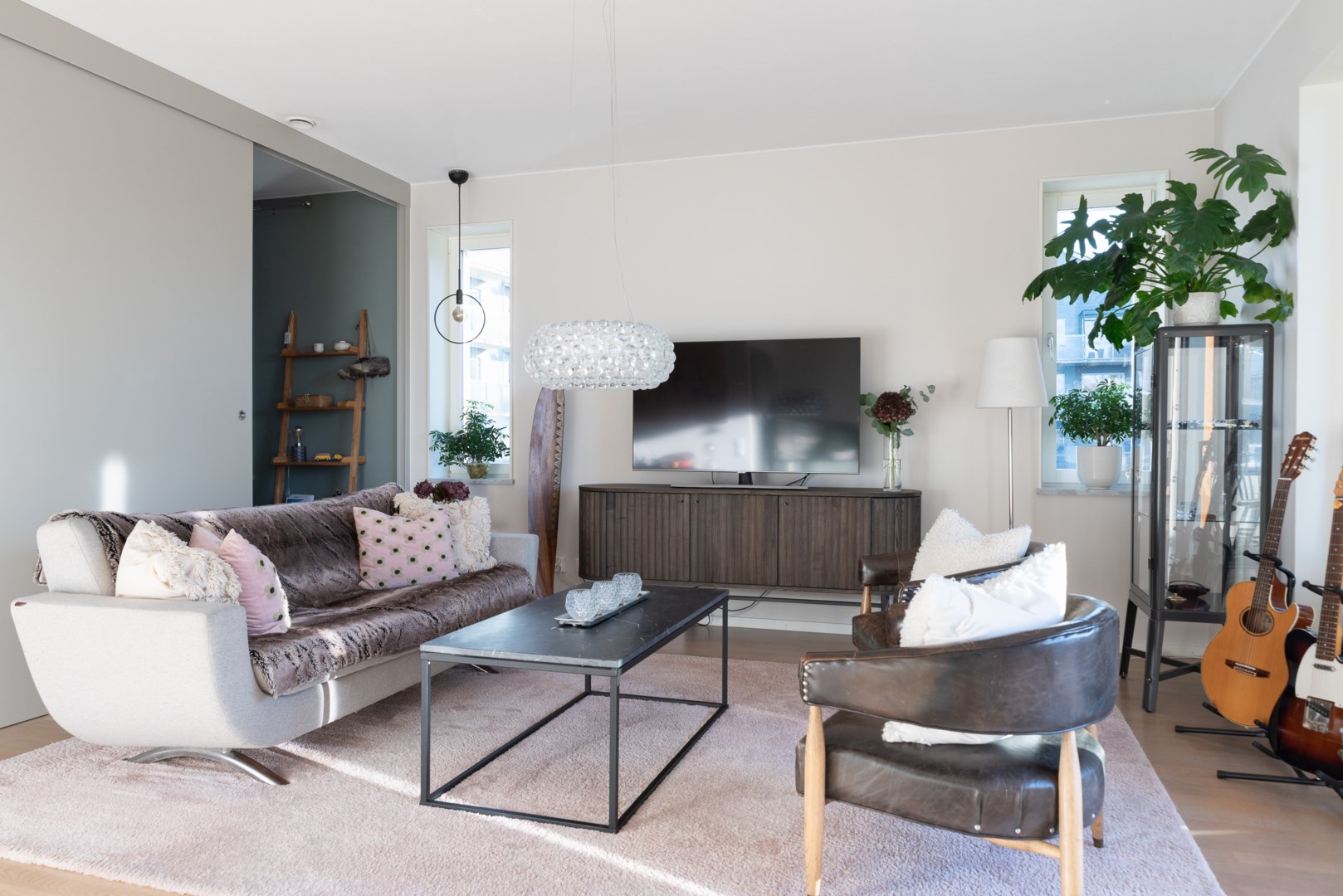 Bostadsbild från Notuddsallén 26, Såld i Öster Mälarstrand, Västerås