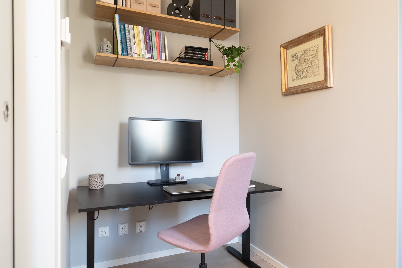 Bostadsbild från Notuddsallén 26, Såld i Öster Mälarstrand, Västerås