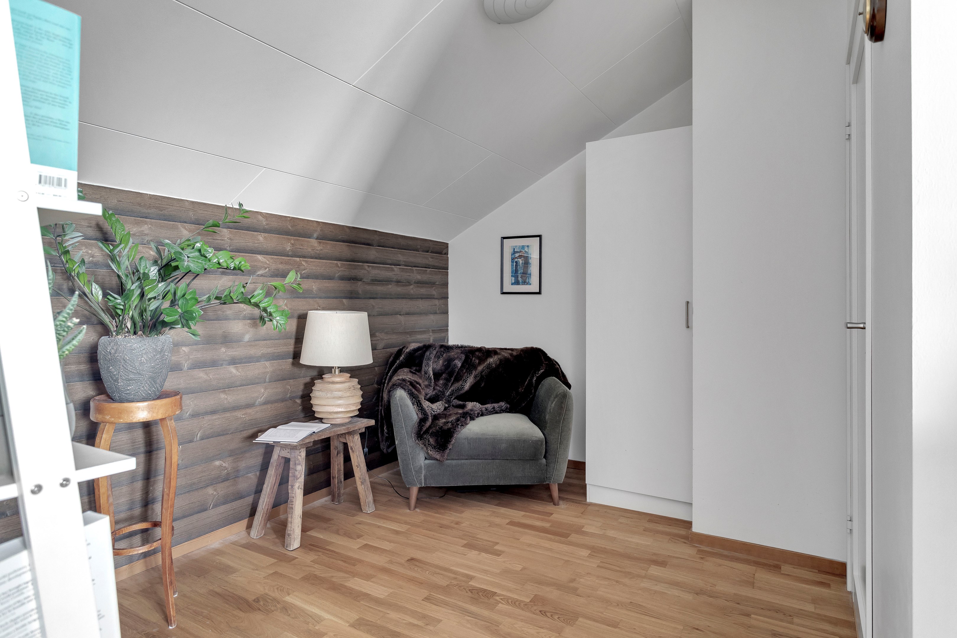 Bostadsbild från Råbyvägen 24, Till salu i Kapellgärdet, Uppsala