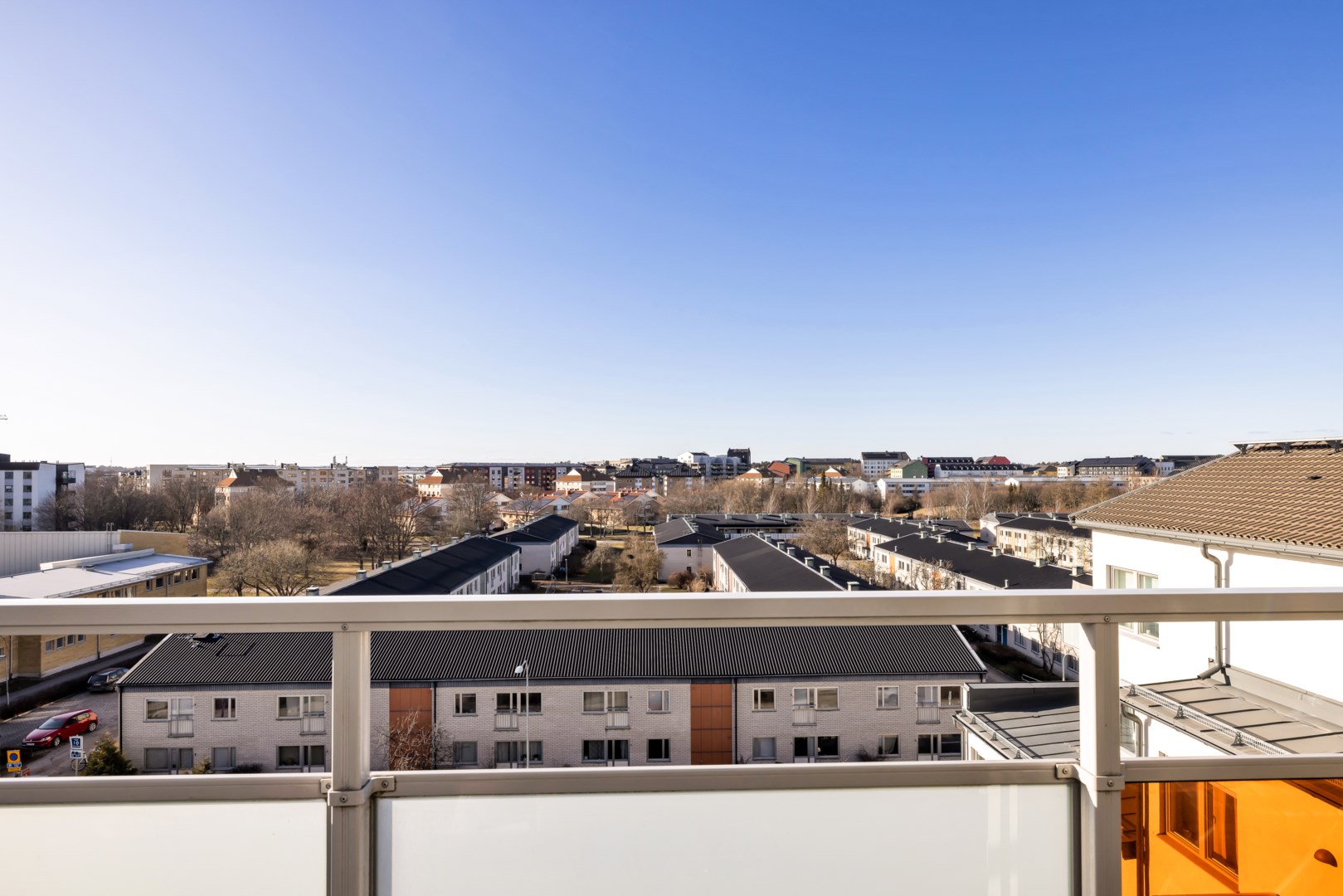 Bostadsbild från Råbyvägen 24, Till salu i Kapellgärdet, Uppsala