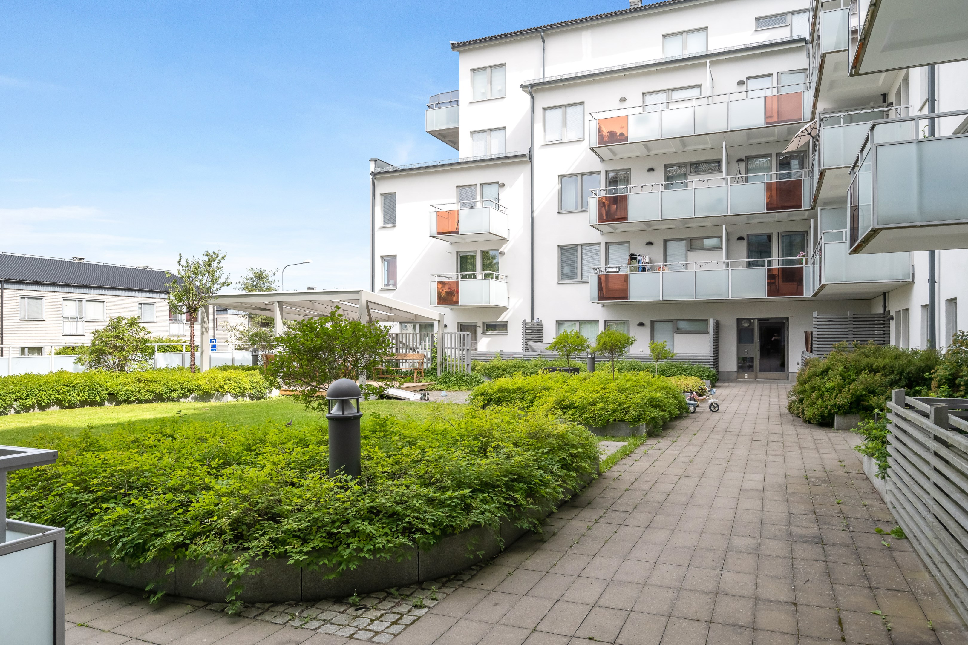 Bostadsbild från Råbyvägen 24, Till salu i Kapellgärdet, Uppsala