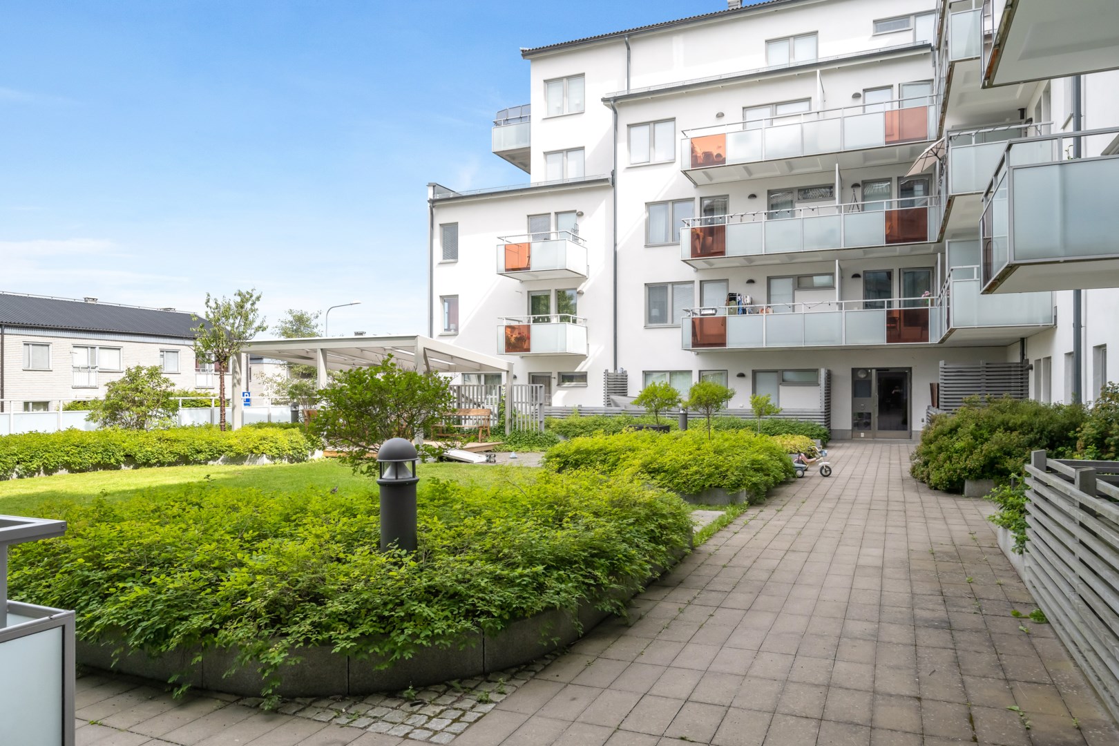 Bostadsbild från Råbyvägen 24, Till salu i Kapellgärdet, Uppsala