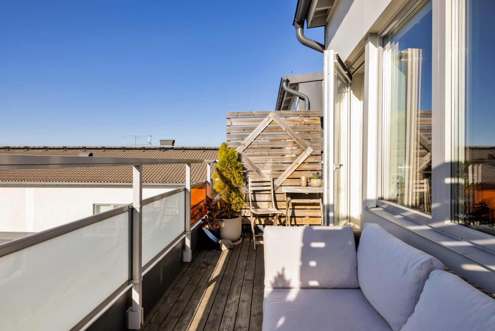 Bostadsbild från Råbyvägen 24, Till salu i Kapellgärdet, Uppsala