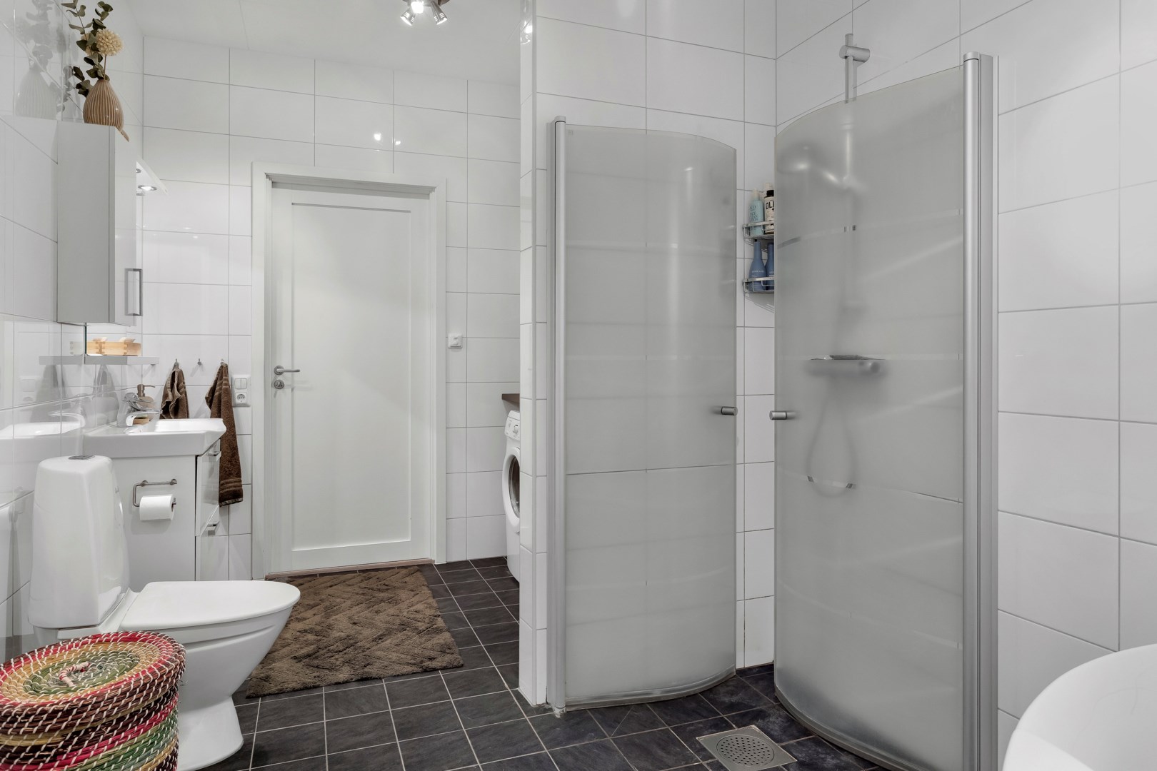 Bostadsbild från Råbyvägen 24, Till salu i Kapellgärdet, Uppsala