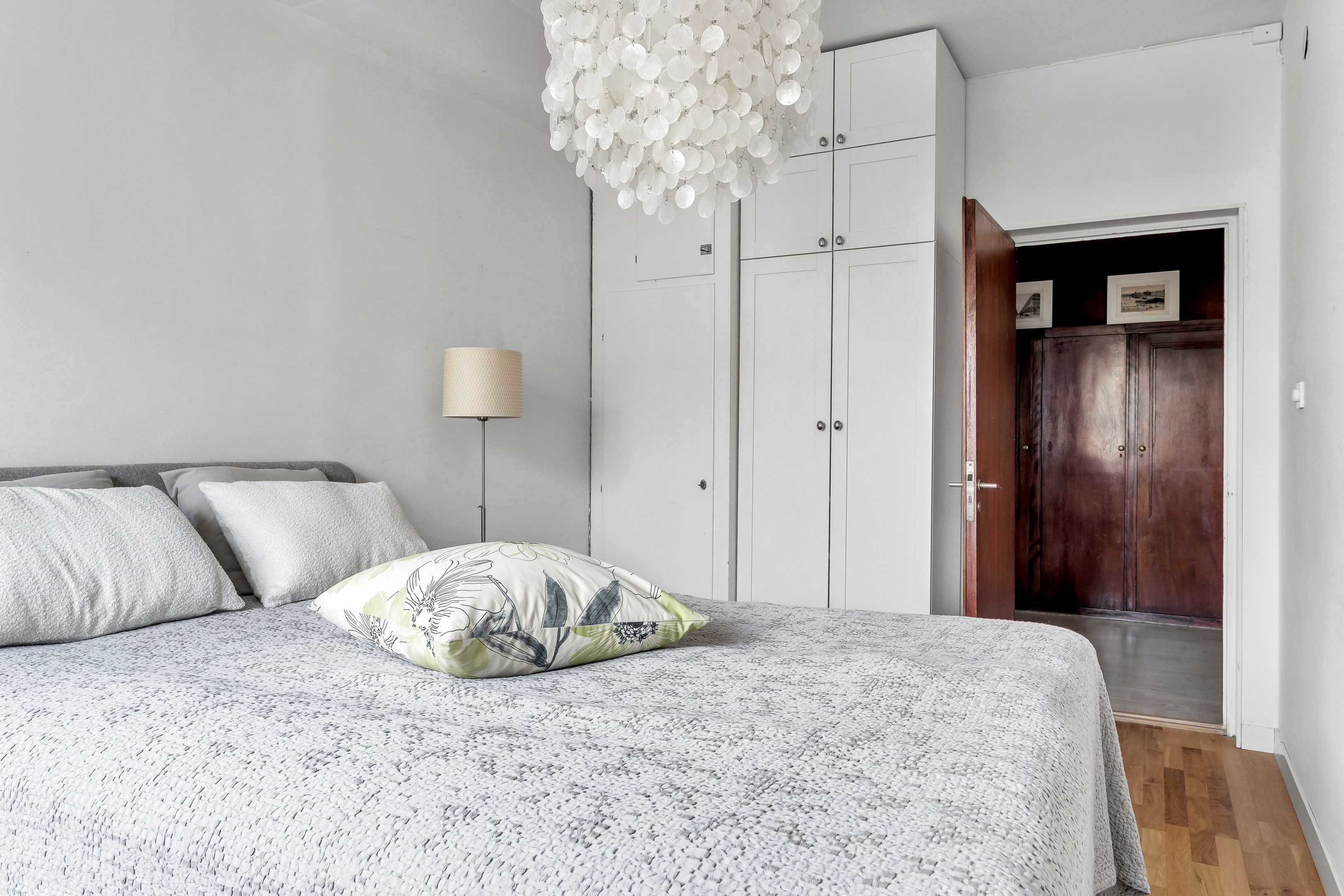 Bostadsbild från Östra ågatan 17, Såld i Centrum, Uppsala