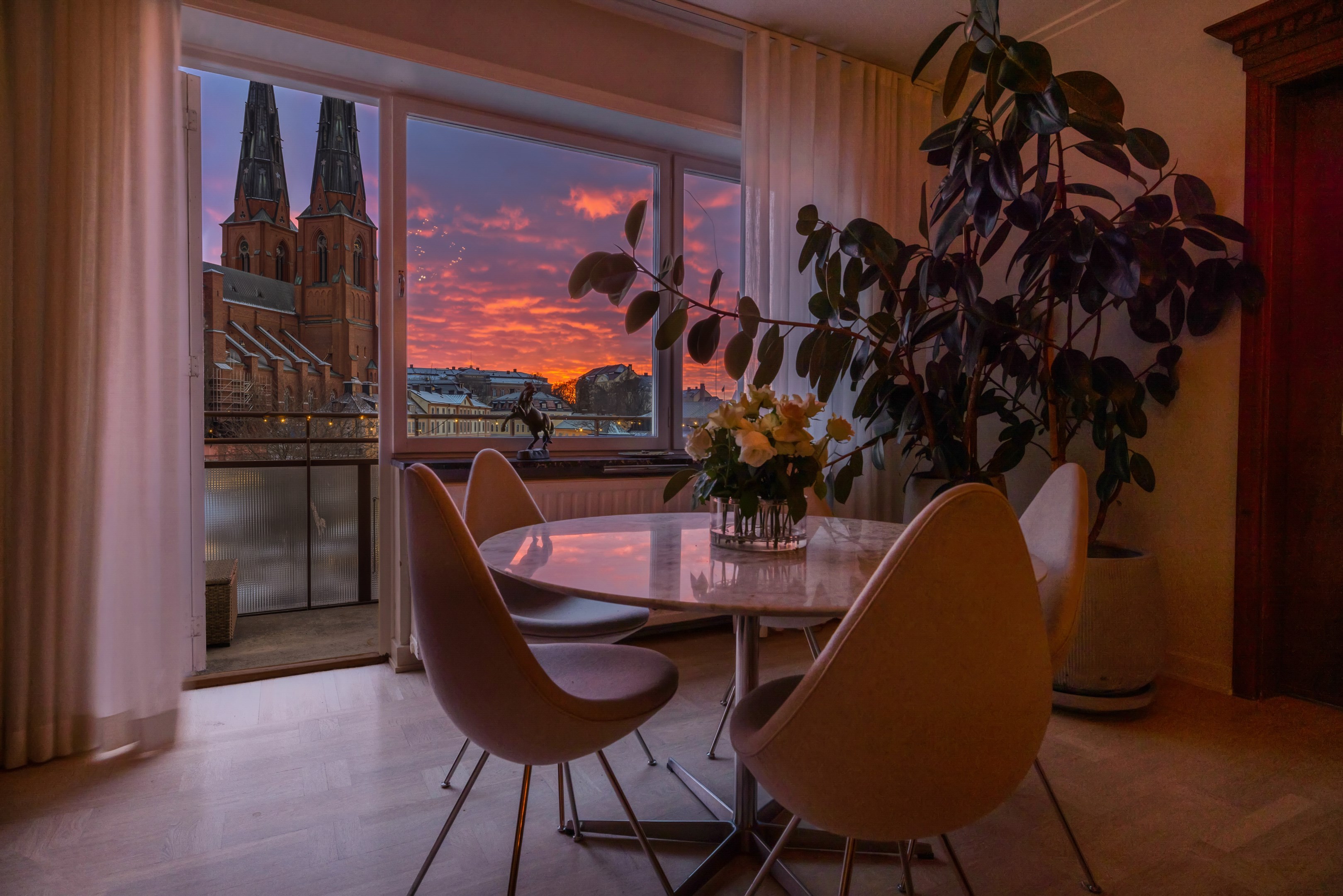 Bostadsbild från Östra ågatan 17, Såld i Centrum, Uppsala