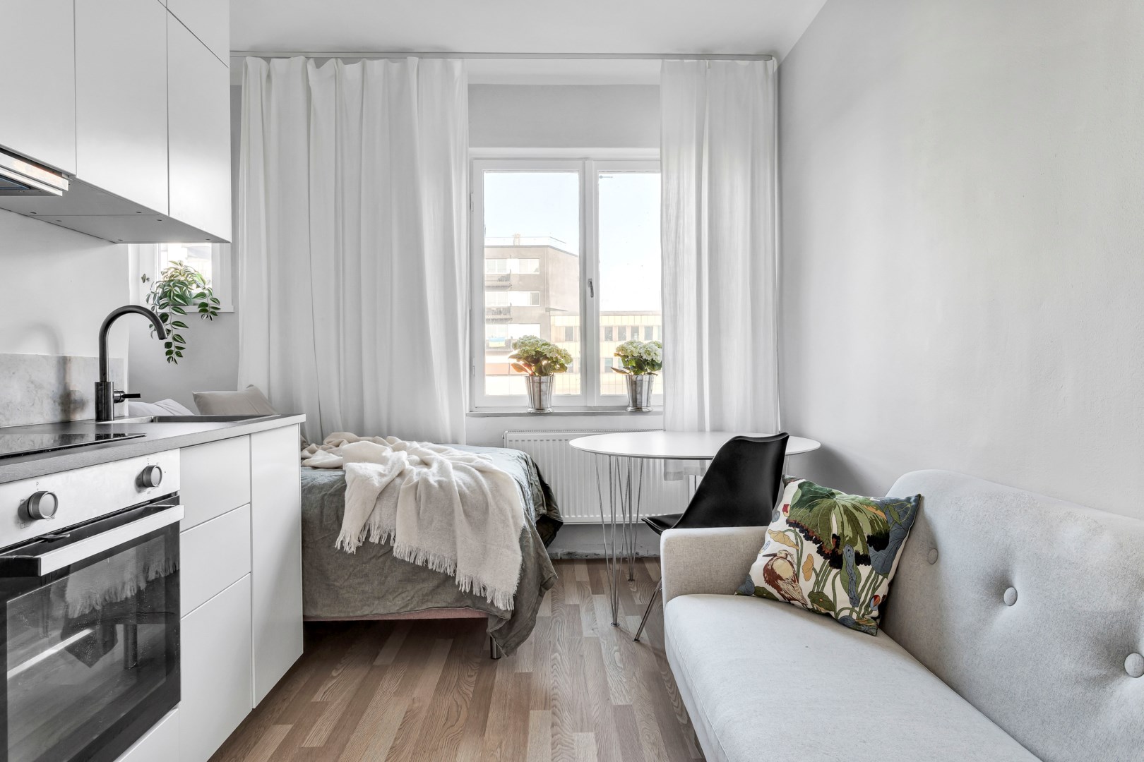 Bostadsbild från Östra ågatan 17, Såld i Centrum, Uppsala