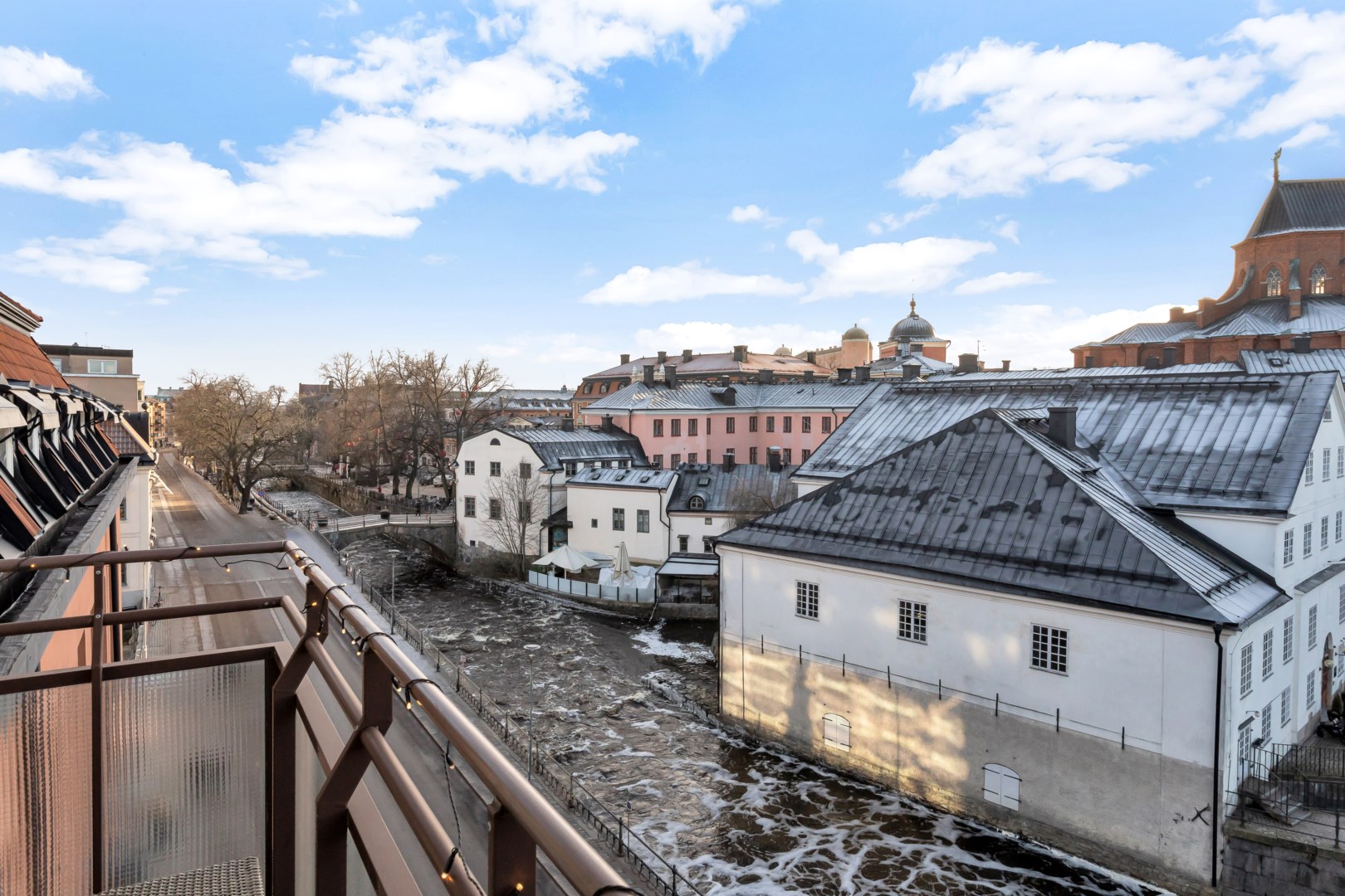 Bostadsbild från Östra ågatan 17, Såld i Centrum, Uppsala