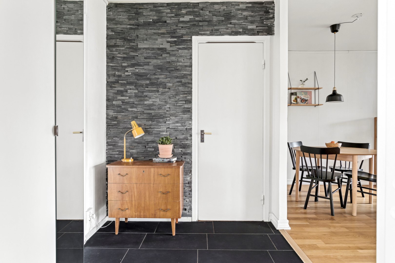 Bostadsbild från Johannelundsgatan 4, Till salu i Salabacke, Uppsala