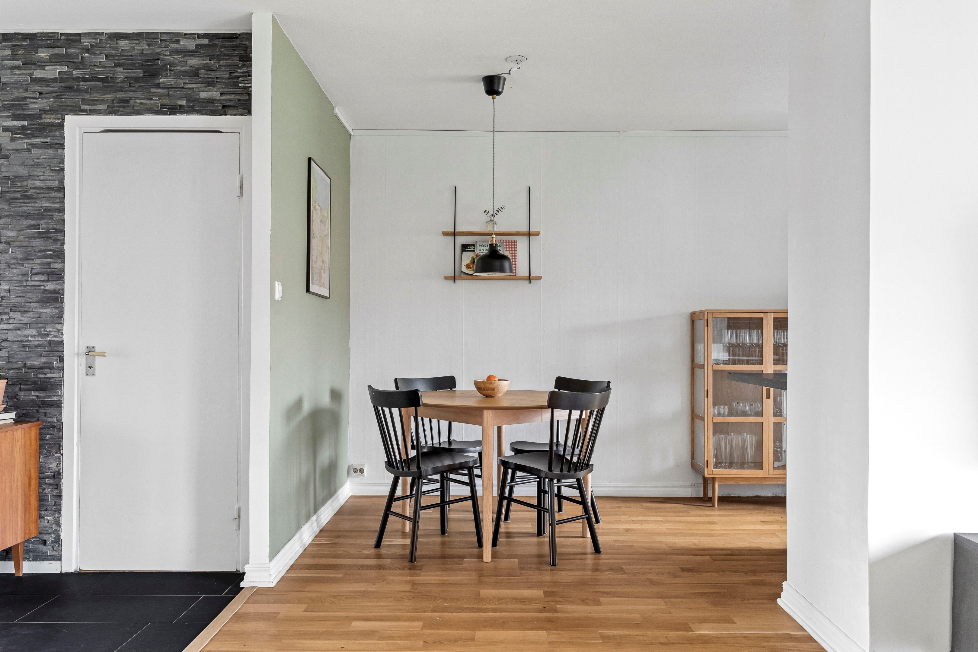 Bostadsbild från Johannelundsgatan 4, Till salu i Salabacke, Uppsala