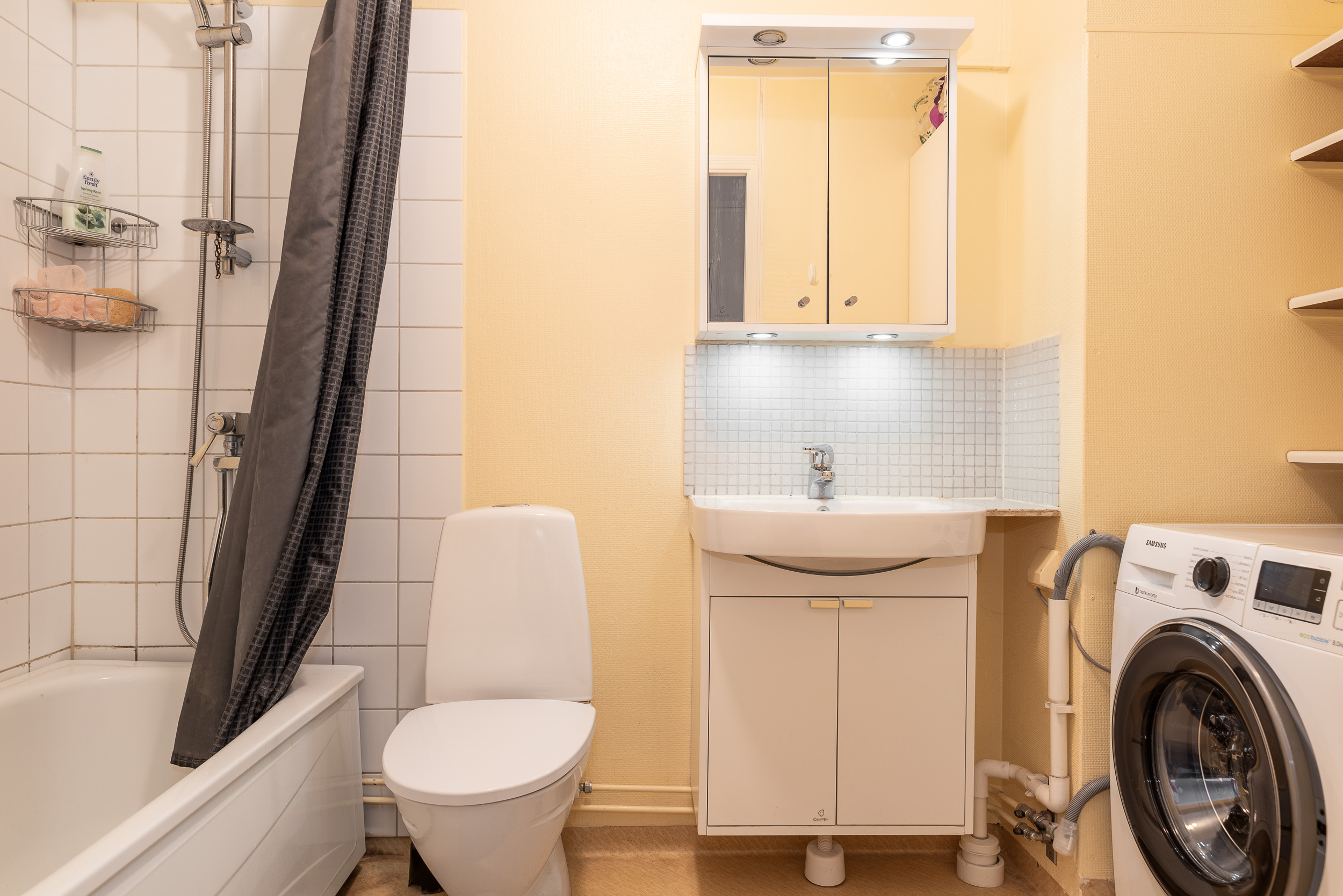 Bostadsbild från Lovisebergsvägen 2A, Kommande i Karlsdal, Västerås