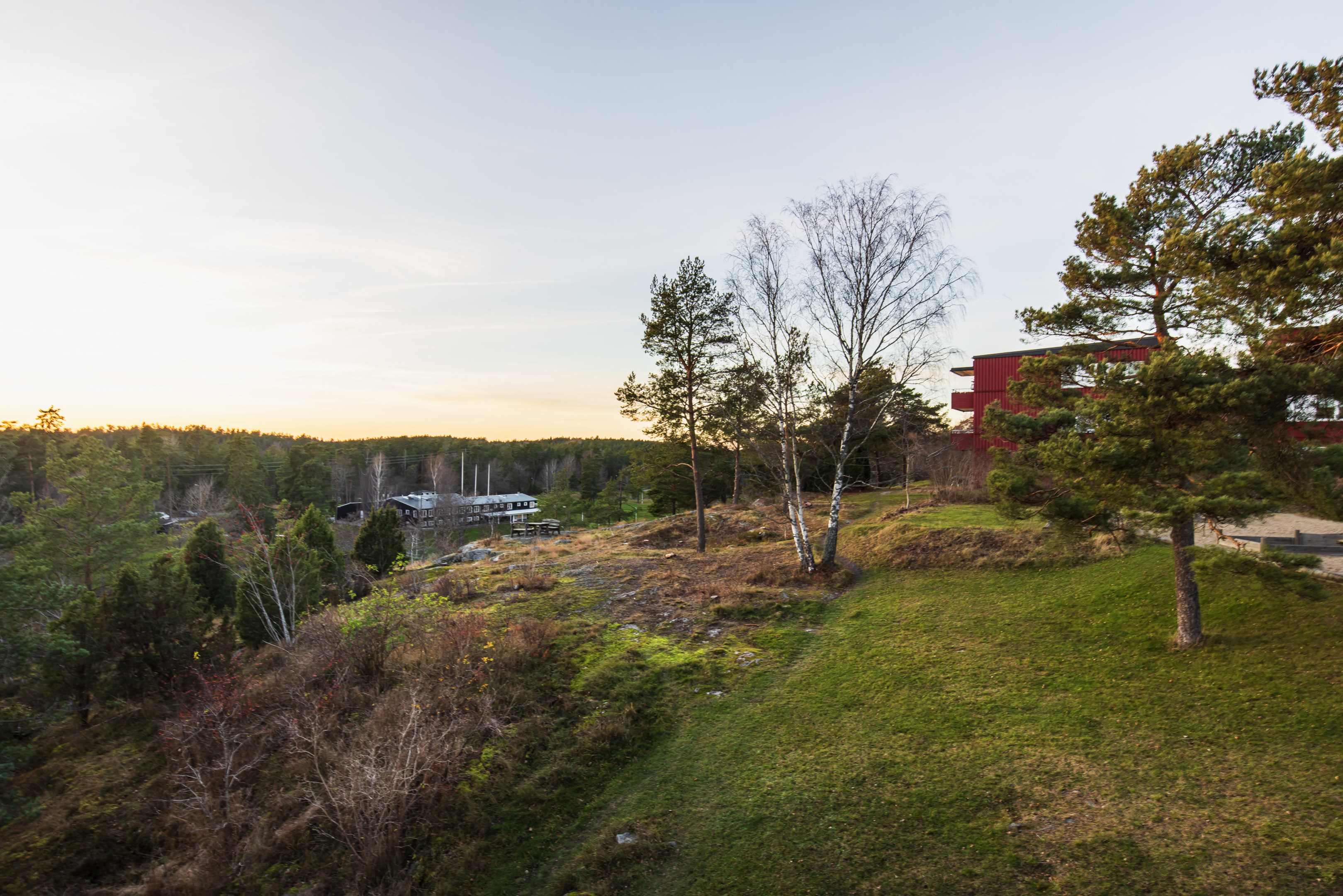 Bostadsbild från Ljuskärrsvägen 27, Såld i Ljuskärrsberget - Saltsjöbaden, Nacka