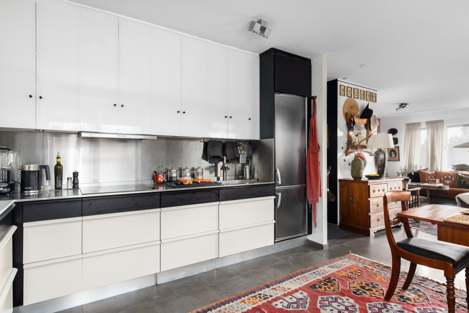 Bostadsbild från Ljuskärrsvägen 27, Såld i Ljuskärrsberget - Saltsjöbaden, Nacka