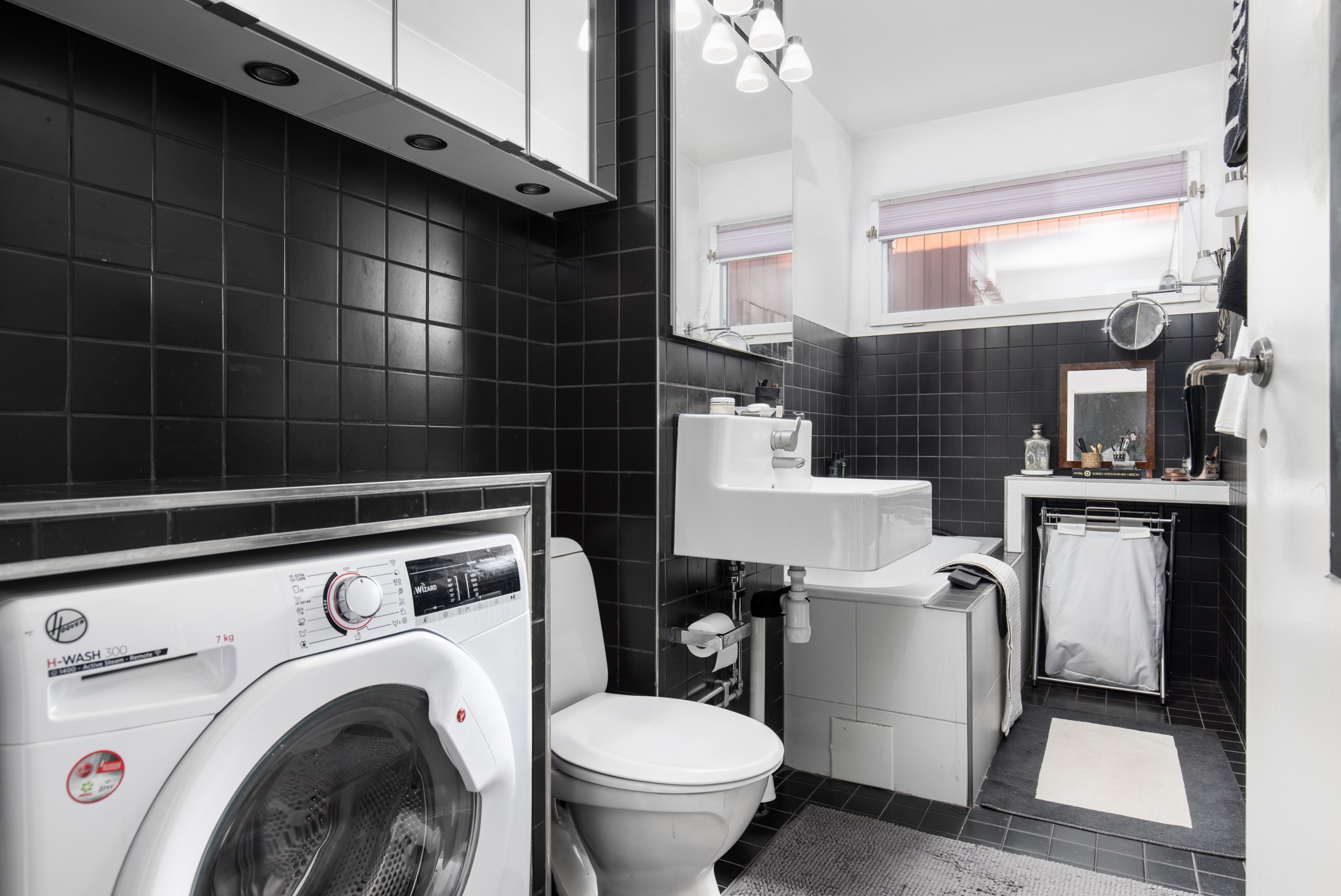 Bostadsbild från Ljuskärrsvägen 27, Såld i Ljuskärrsberget - Saltsjöbaden, Nacka