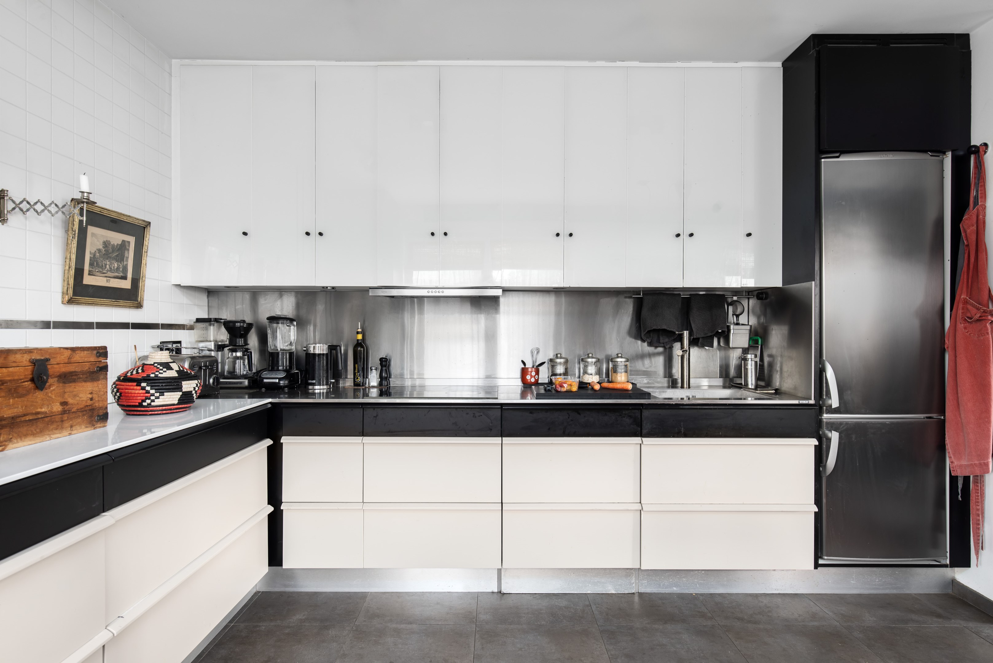 Bostadsbild från Ljuskärrsvägen 27, Såld i Ljuskärrsberget - Saltsjöbaden, Nacka