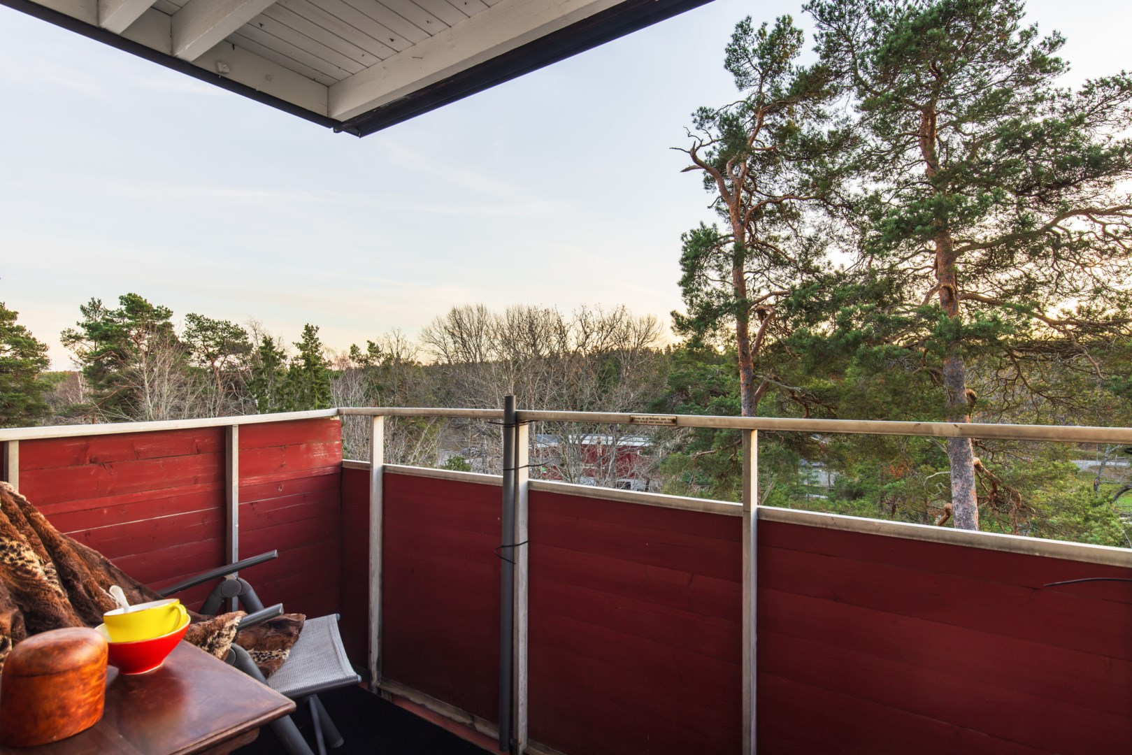 Bostadsbild från Ljuskärrsvägen 27, Såld i Ljuskärrsberget - Saltsjöbaden, Nacka