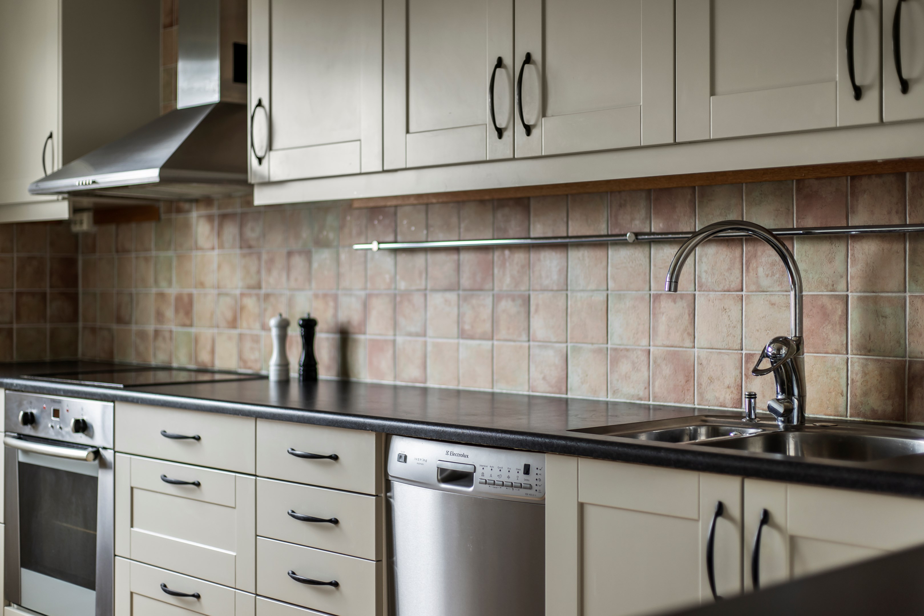 Bostadsbild från Edinsvägen 12, Såld i Ektorp, Nacka